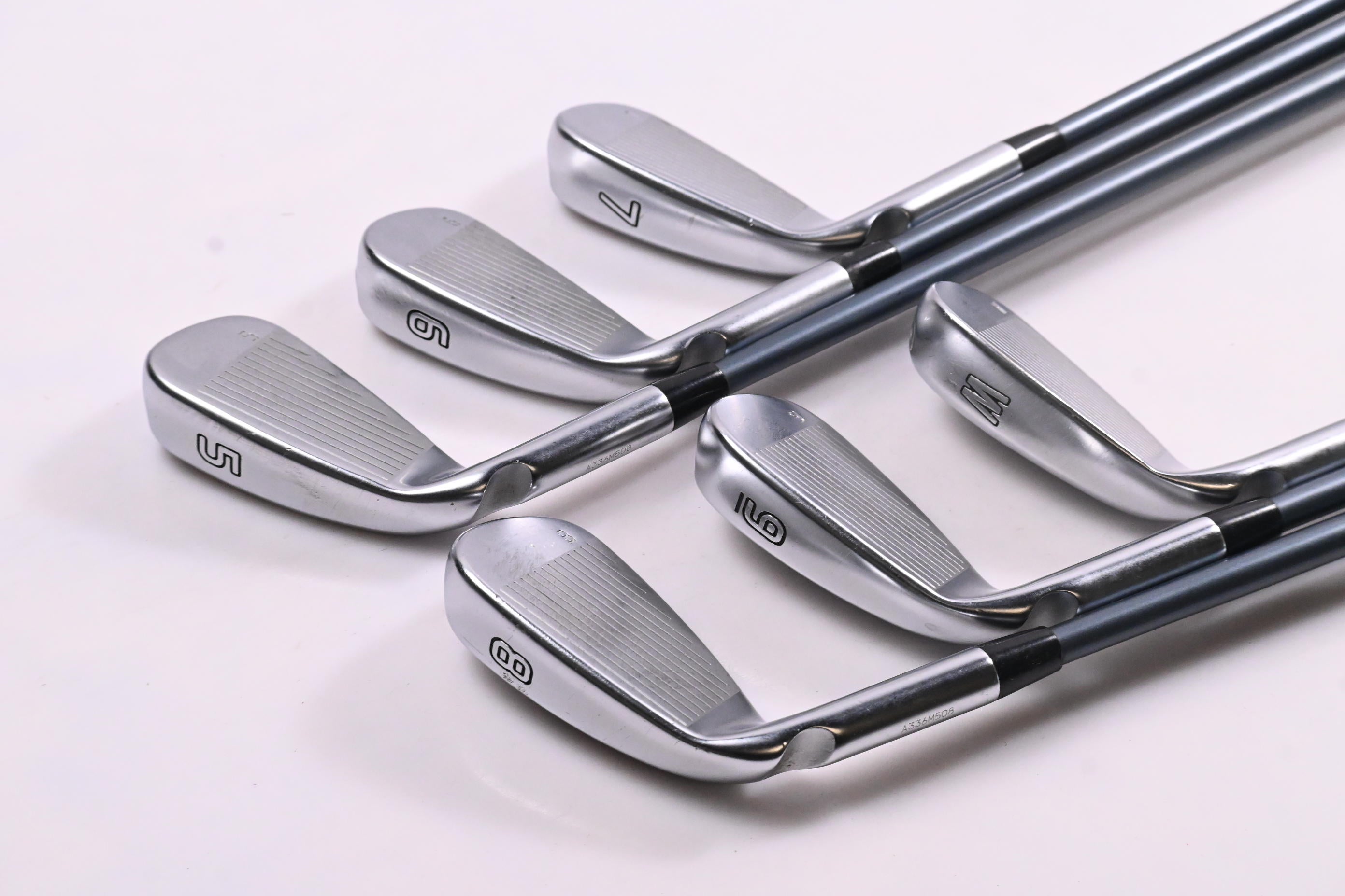 Ping G425 Irons / 5-PW / Blue Dot / Regular Flex Ping Alta CB Slate Shafts