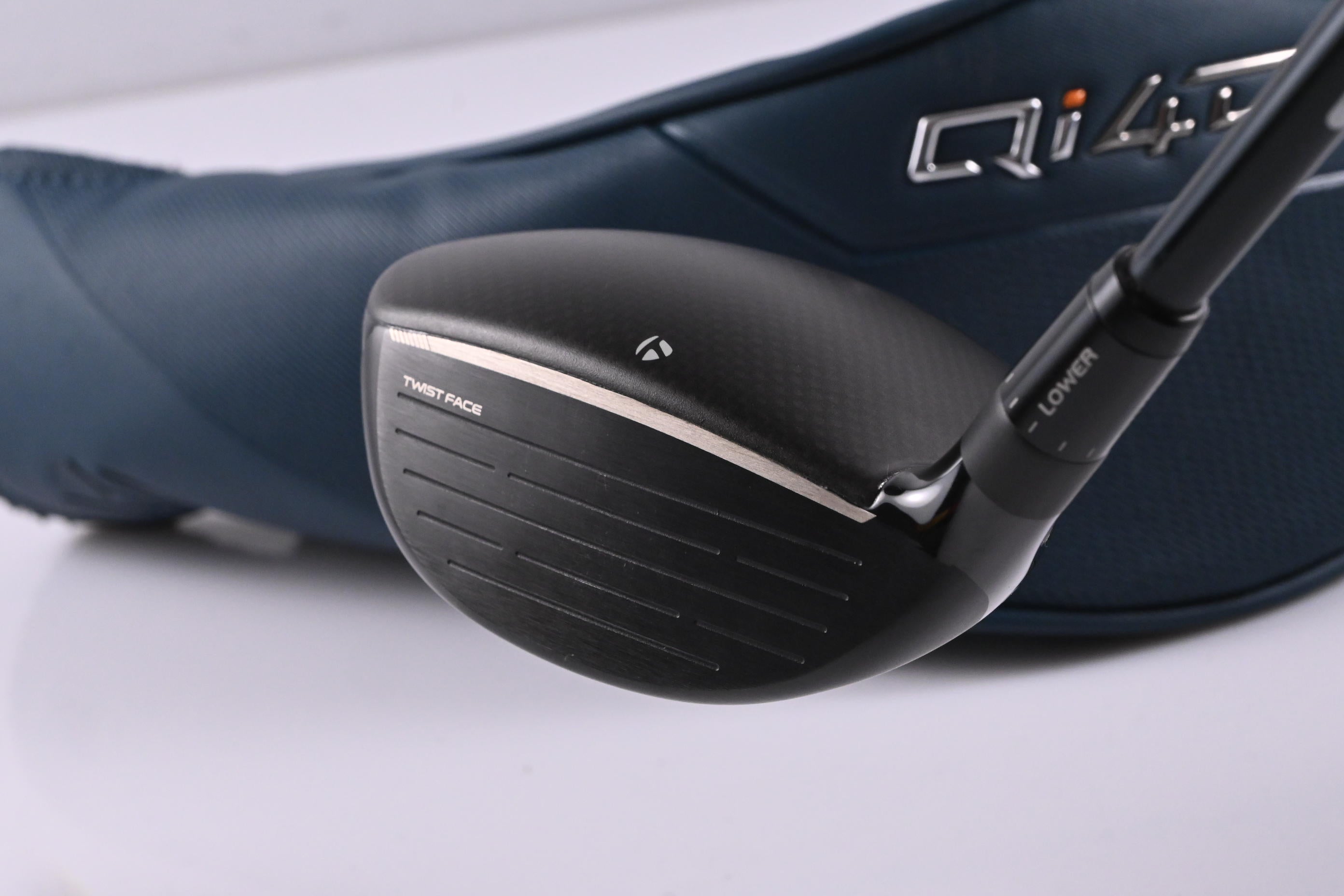 Taylormade Qi4D #7 Wood / 21 Degree / X-Flex Graphite Design Tour AD FI 8 Shaft