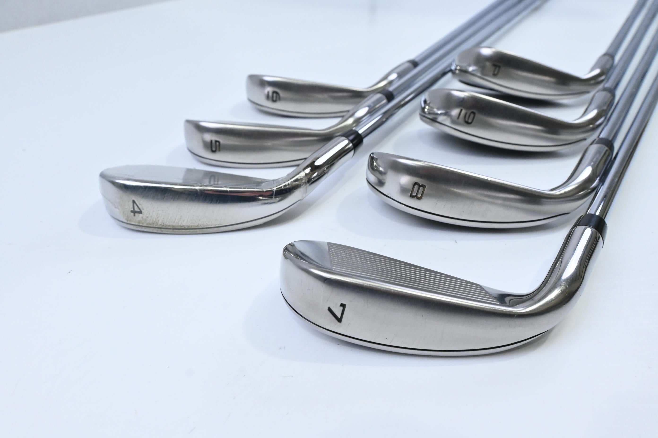 Callaway Rogue ST Max Irons / 4-PW / Regular Flex Elevate MPH 95 Shafts