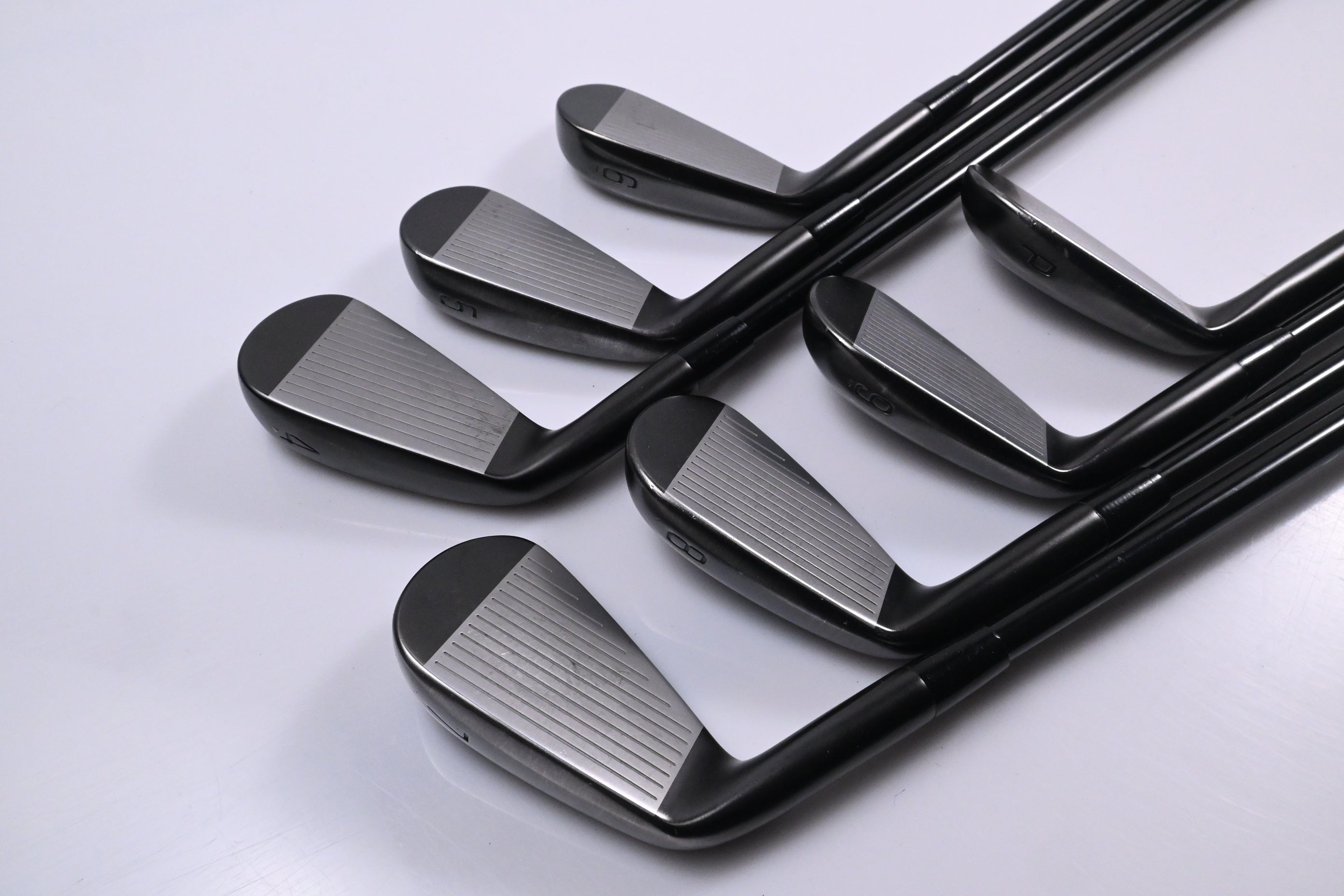 Mizuno JPX 925 Forged Irons / 4-PW / Stiff Flex MMT 105 Shafts