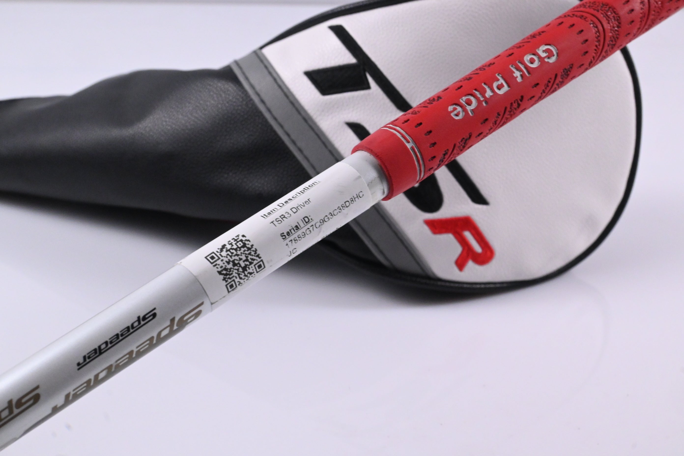 Titleist TSR3 Driver / 9 Degree / Regular Flex Fujikura Air Speeder 40 Shaft