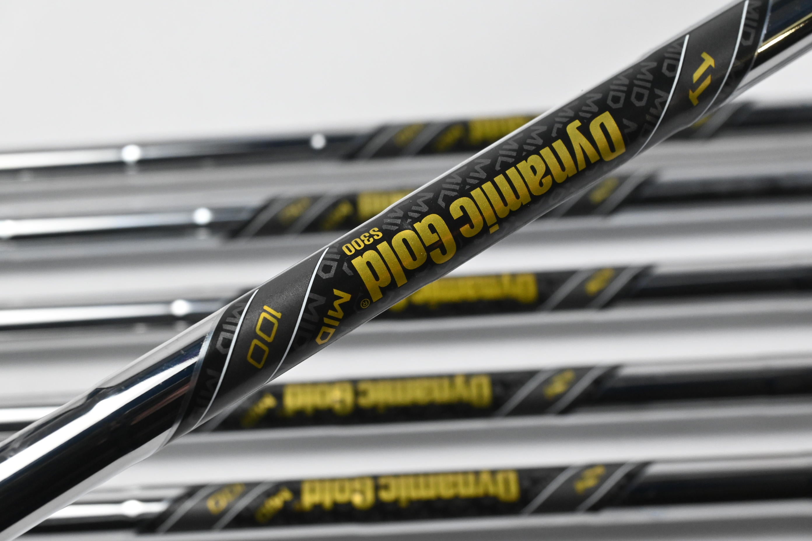 Ping i530 Irons / 5-PW / Black Dot / Stiff Flex Dynamic Gold 100 S300 Shafts