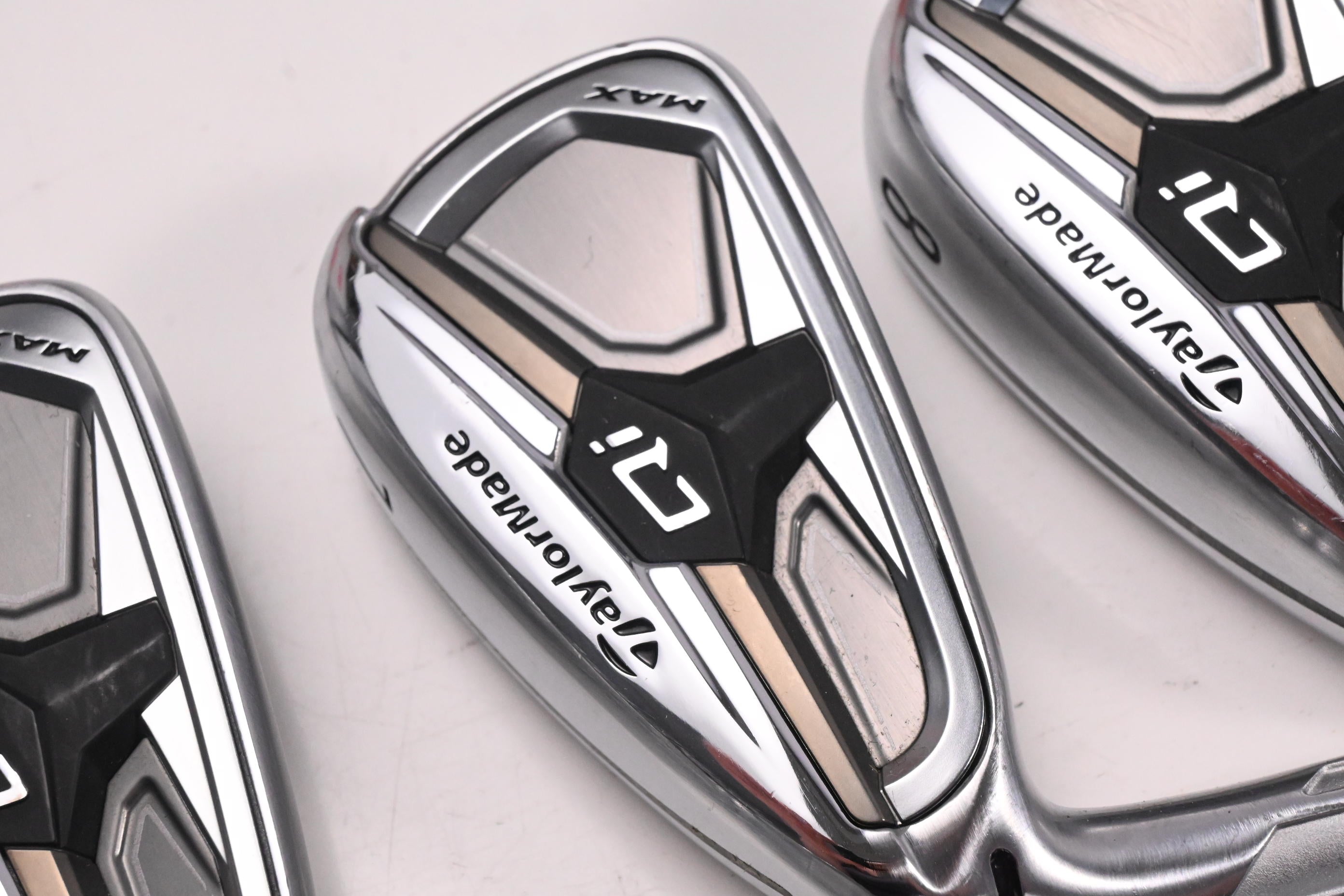 Left Hand Taylormade Qi Max Irons / 6-PW+GW / Regular Flex KBS Tour Lite Shafts