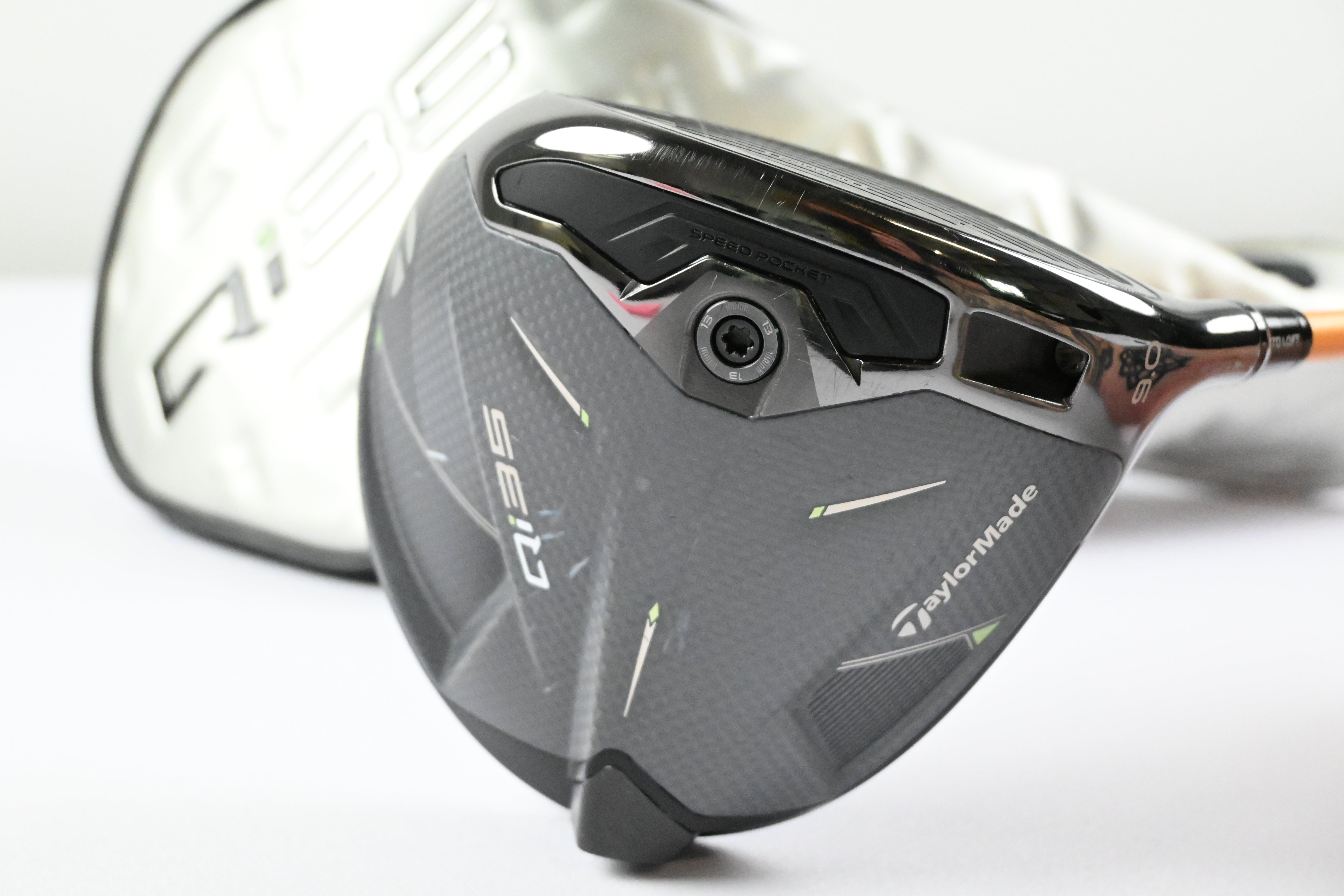 Taylormade Qi35 Driver / 9 Degree / Stiff Flex UST Mamiya Proforce V2 6