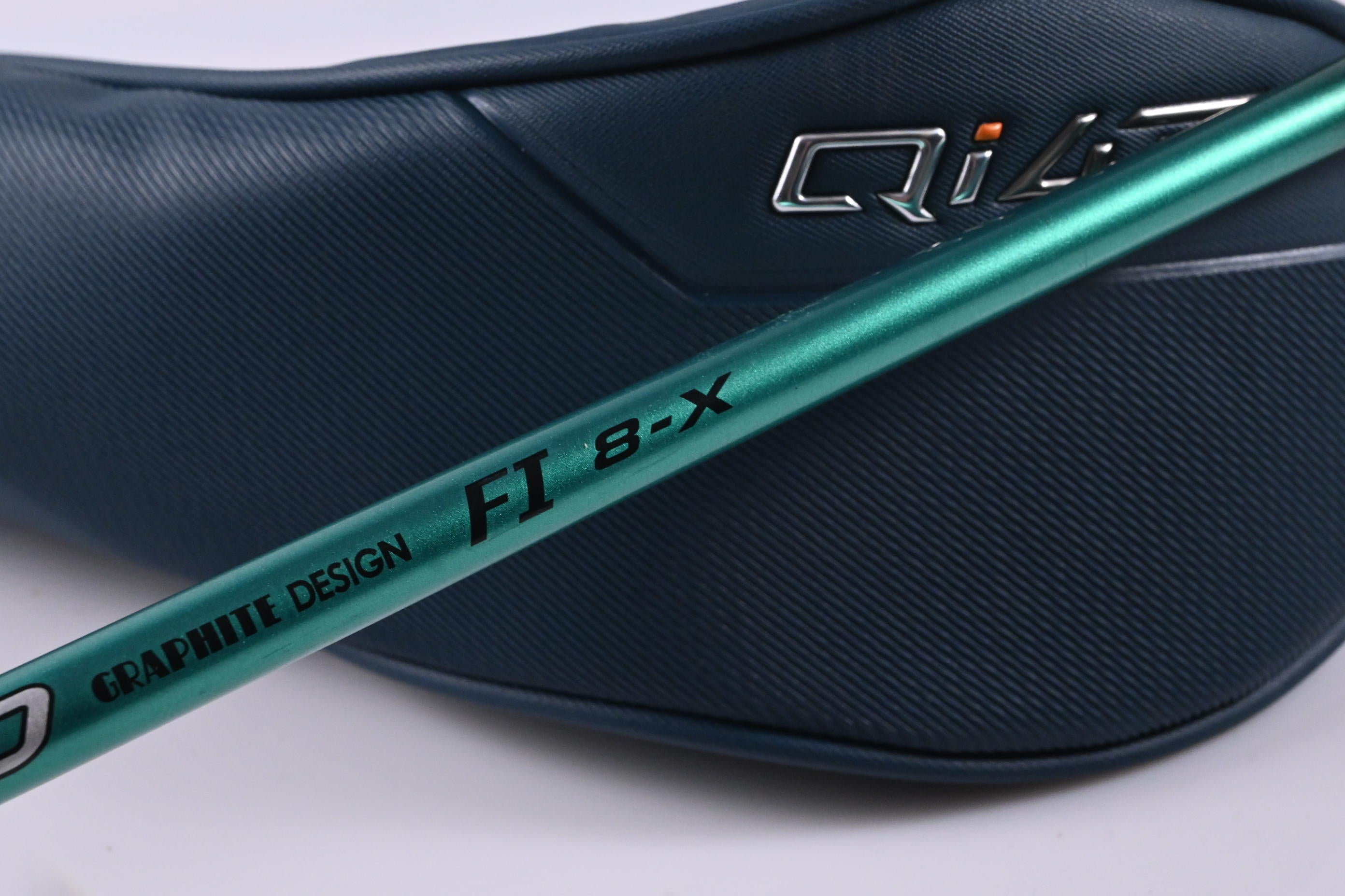 Taylormade Qi4D #7 Wood / 21 Degree / X-Flex Graphite Design Tour AD FI 8 Shaft
