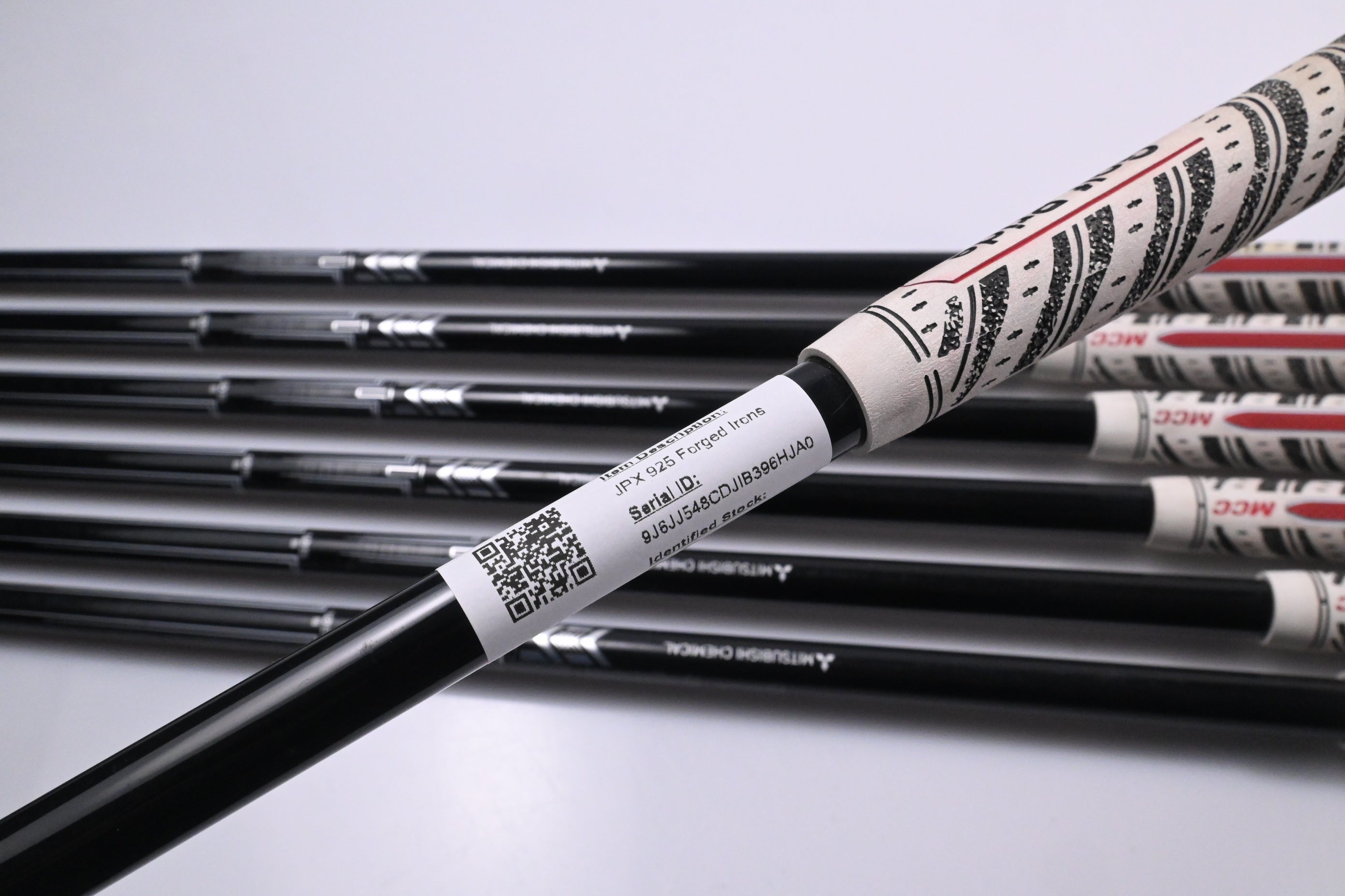 Mizuno JPX 925 Forged Irons / 4-PW / Stiff Flex MMT 105 Shafts