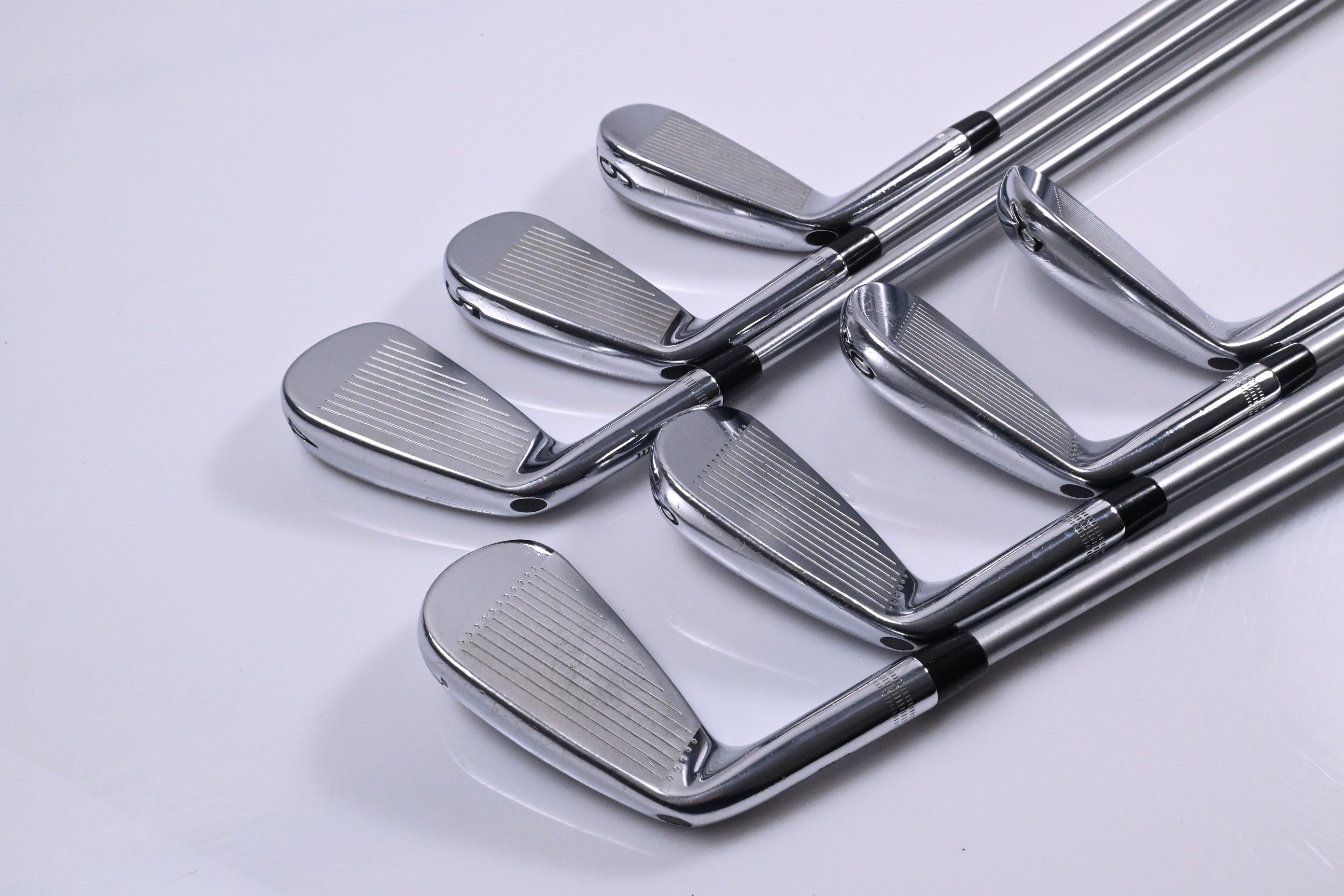 Wilson Staff Model 2024 CB/Blade Combo Irons / 4-PW / Stiff Flex KBS Tour