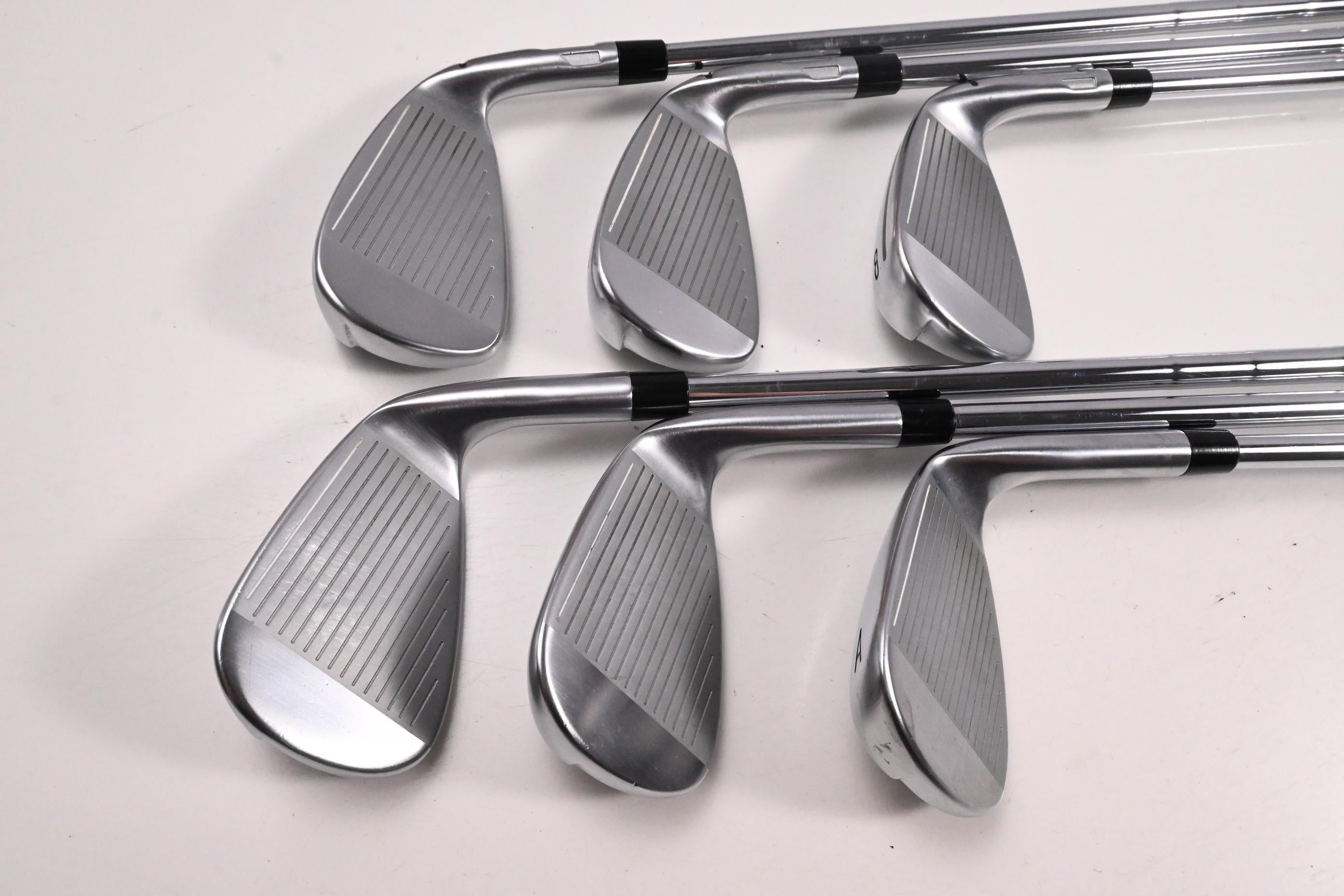 Left Hand Taylormade Qi Max Irons / 6-PW+GW / Regular Flex KBS Tour Lite Shafts