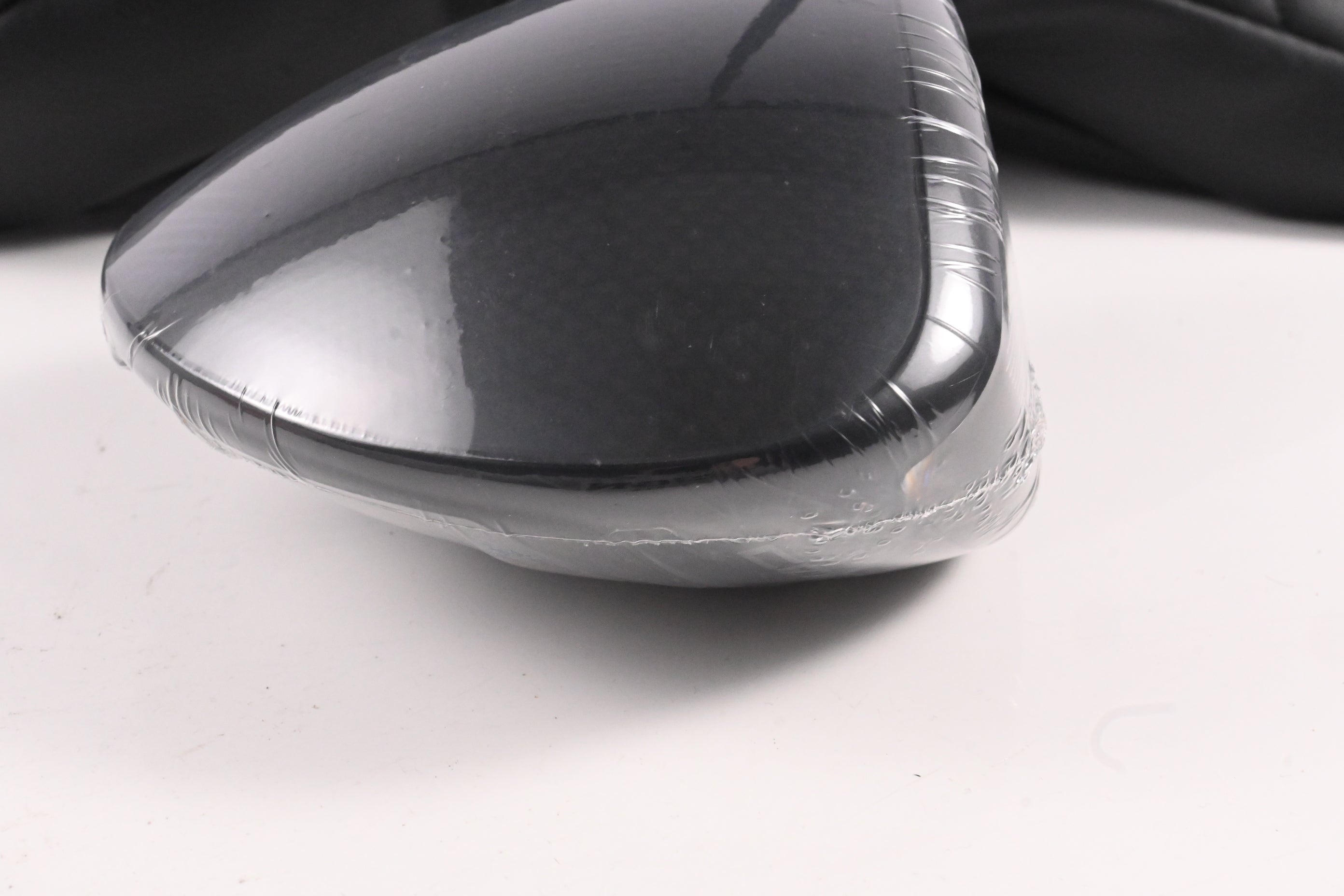 Cobra DS-Adapt LS Driver / 9 Degree / Stiff Flex Denali Black 60 Shaft