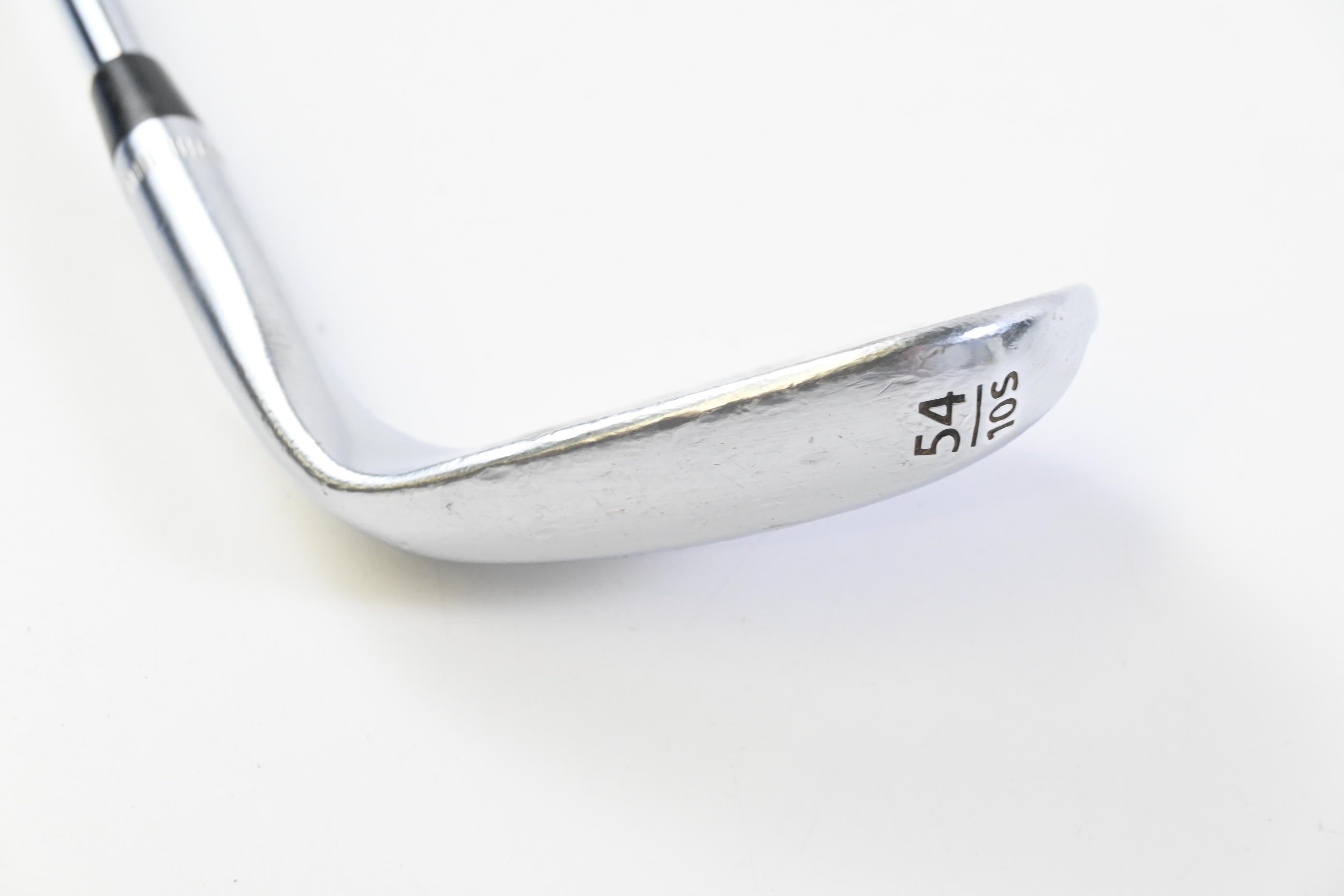 Left Hand Callaway Jaws MD5 Sand Wedge / 54 Degree / Stiff Flex Dynamic Gold S200