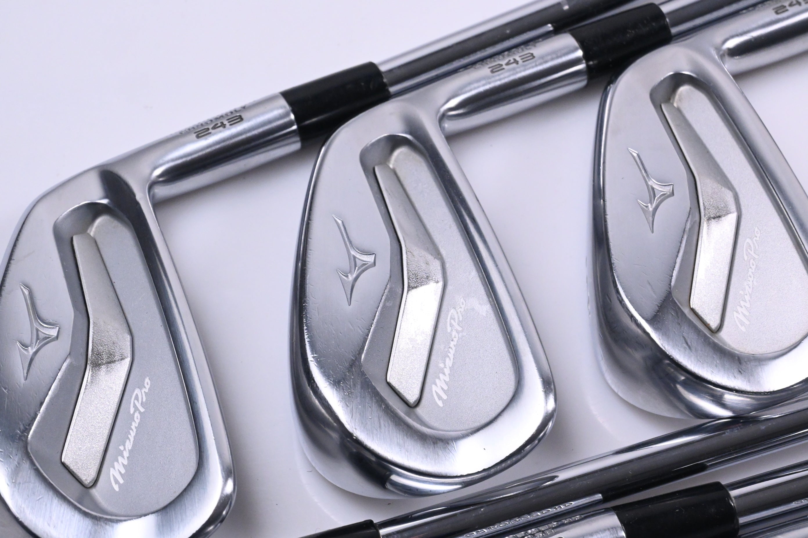 Mizuno Pro 243 Irons / 4-PW / Stiff Flex Dynamic Gold Mid 115 S300 Shafts