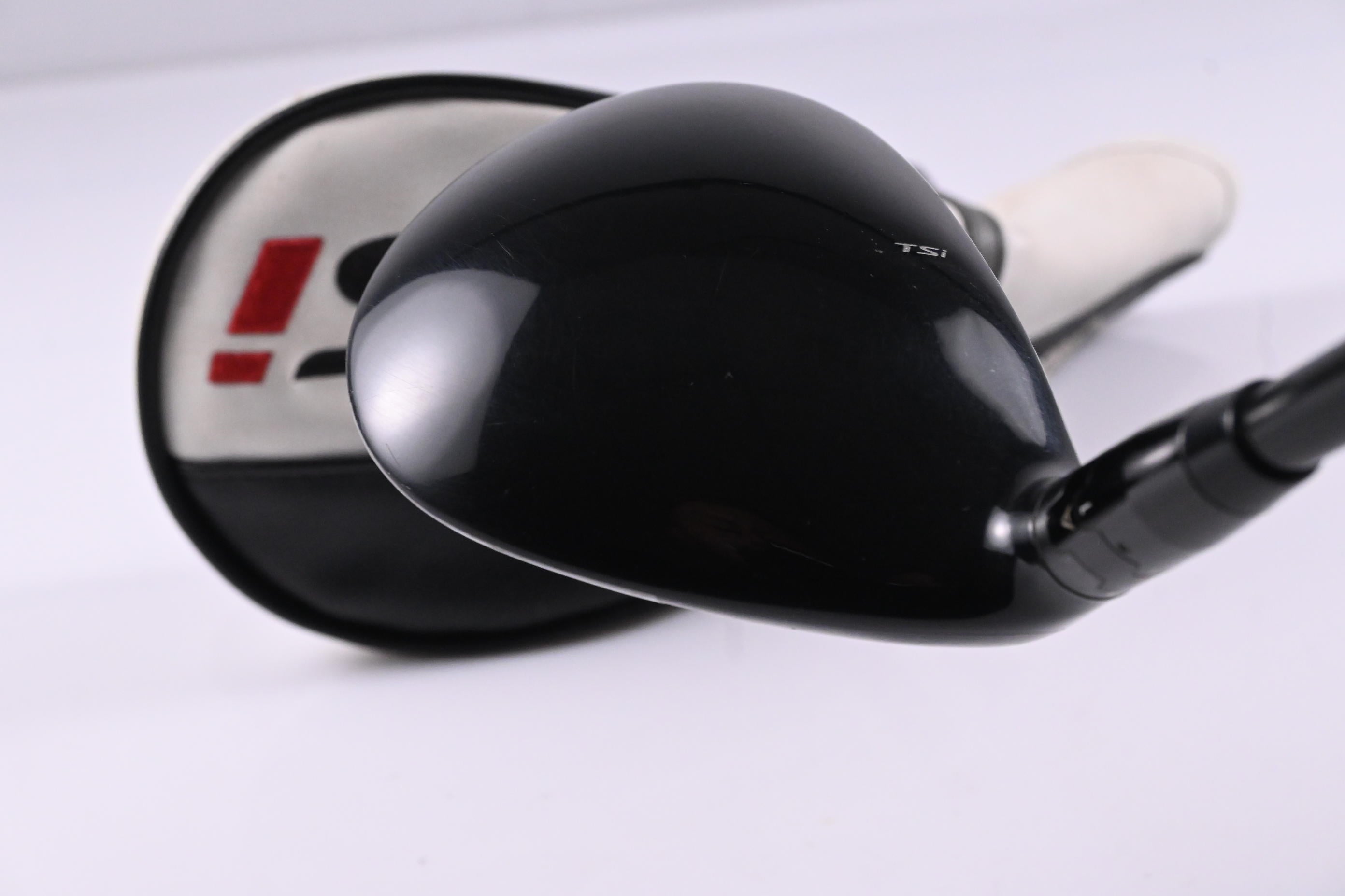 Left Hand Titleist TSi2 #3 Wood / 13.5 Degree / Stiff Flex Tensei AV RAW Blue 55