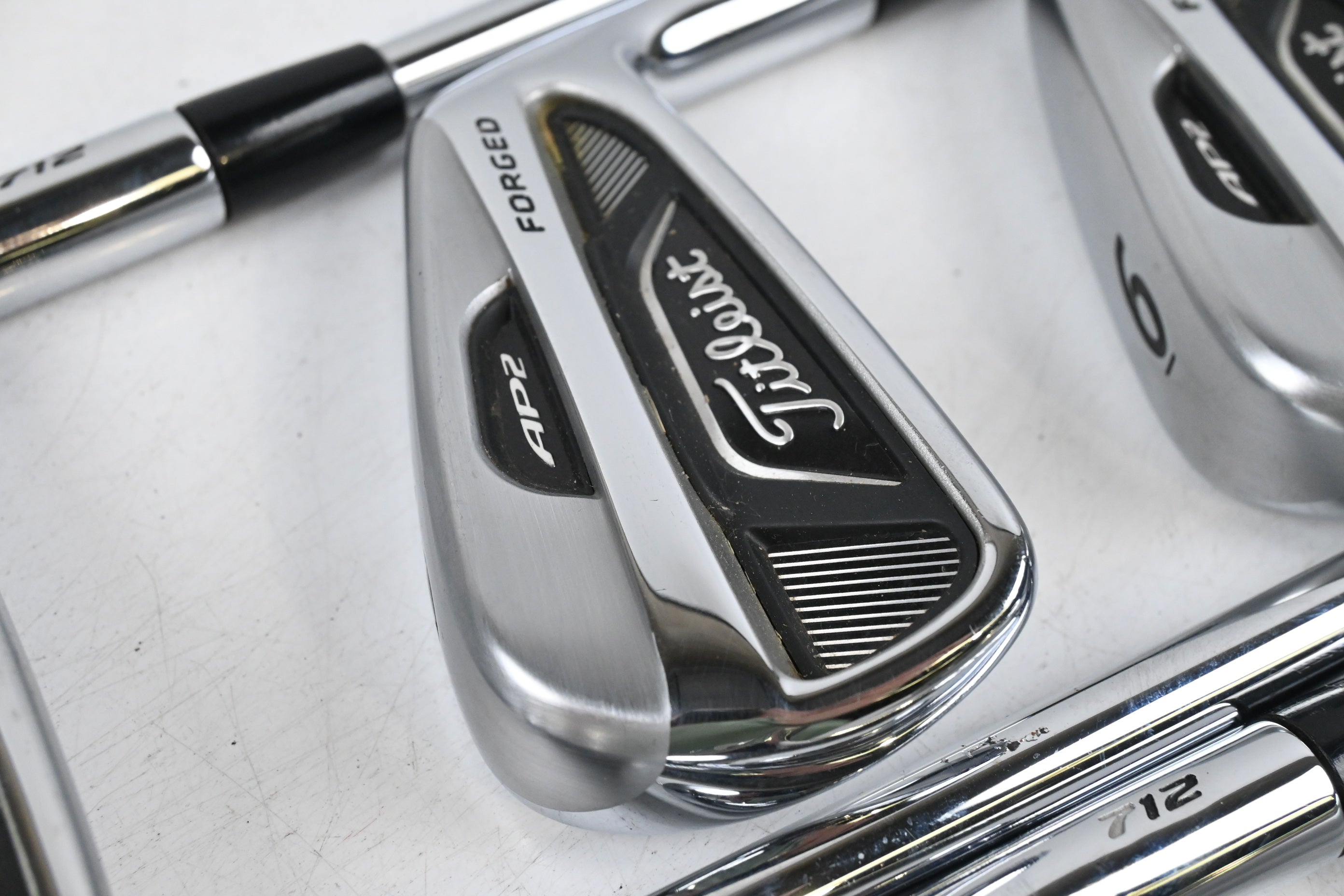 Titleist 718 AP2 Irons / 4-9i / Stiff Flex Project X Precision Rifle Shafts