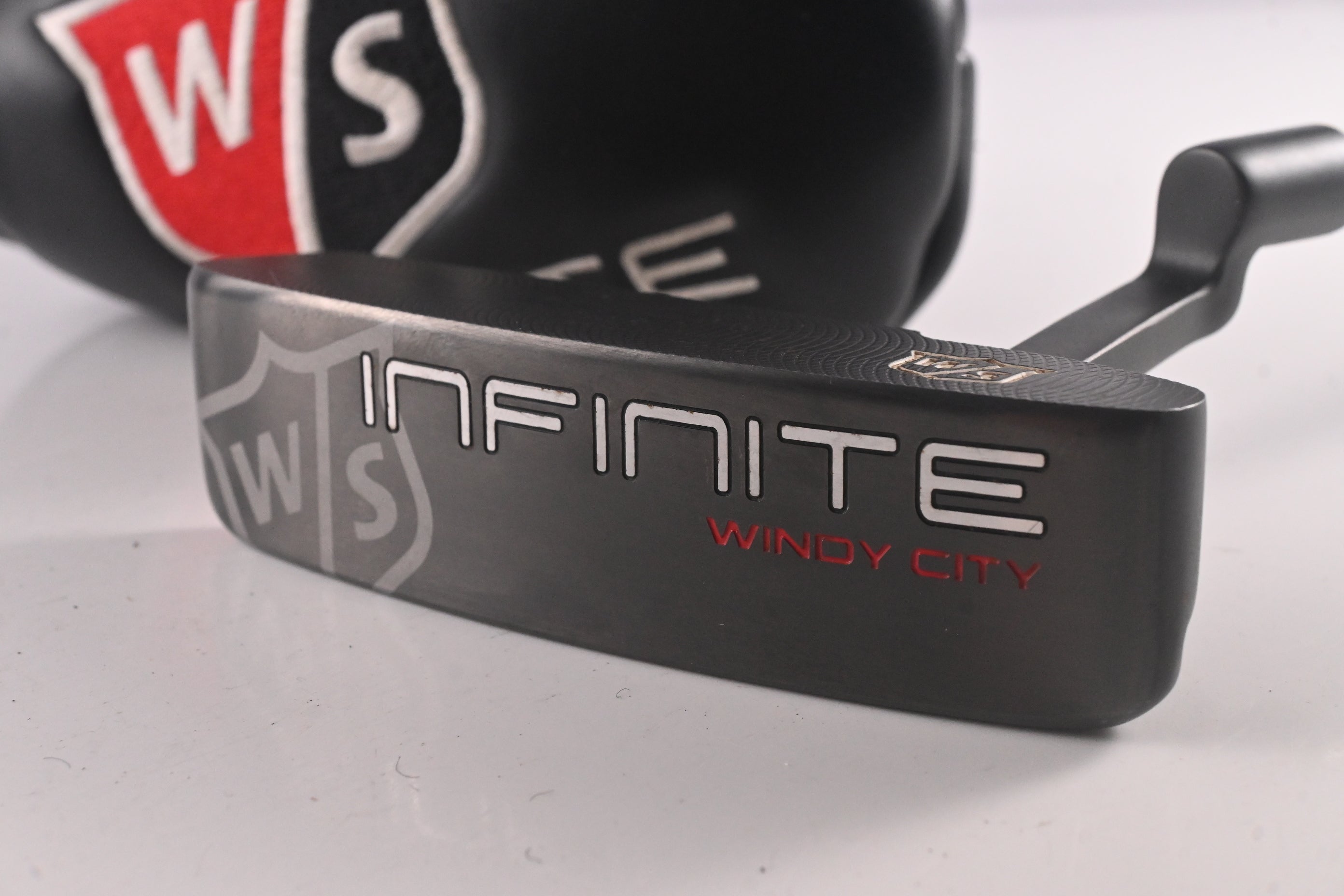 Wilson Infinite Windy City 2024 Putter / 34 Inch