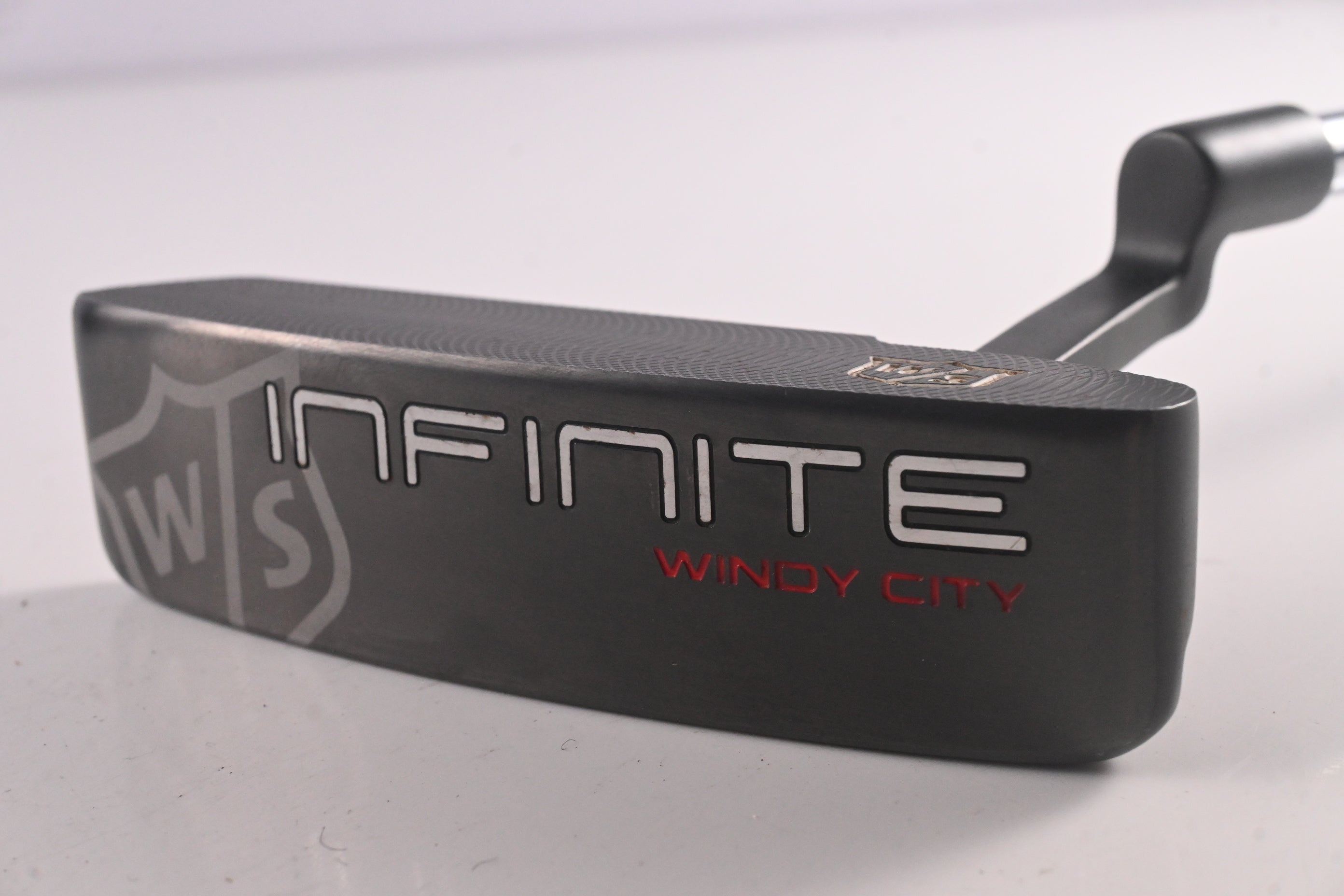 Wilson Infinite Windy City 2024 Putter / 34 Inch