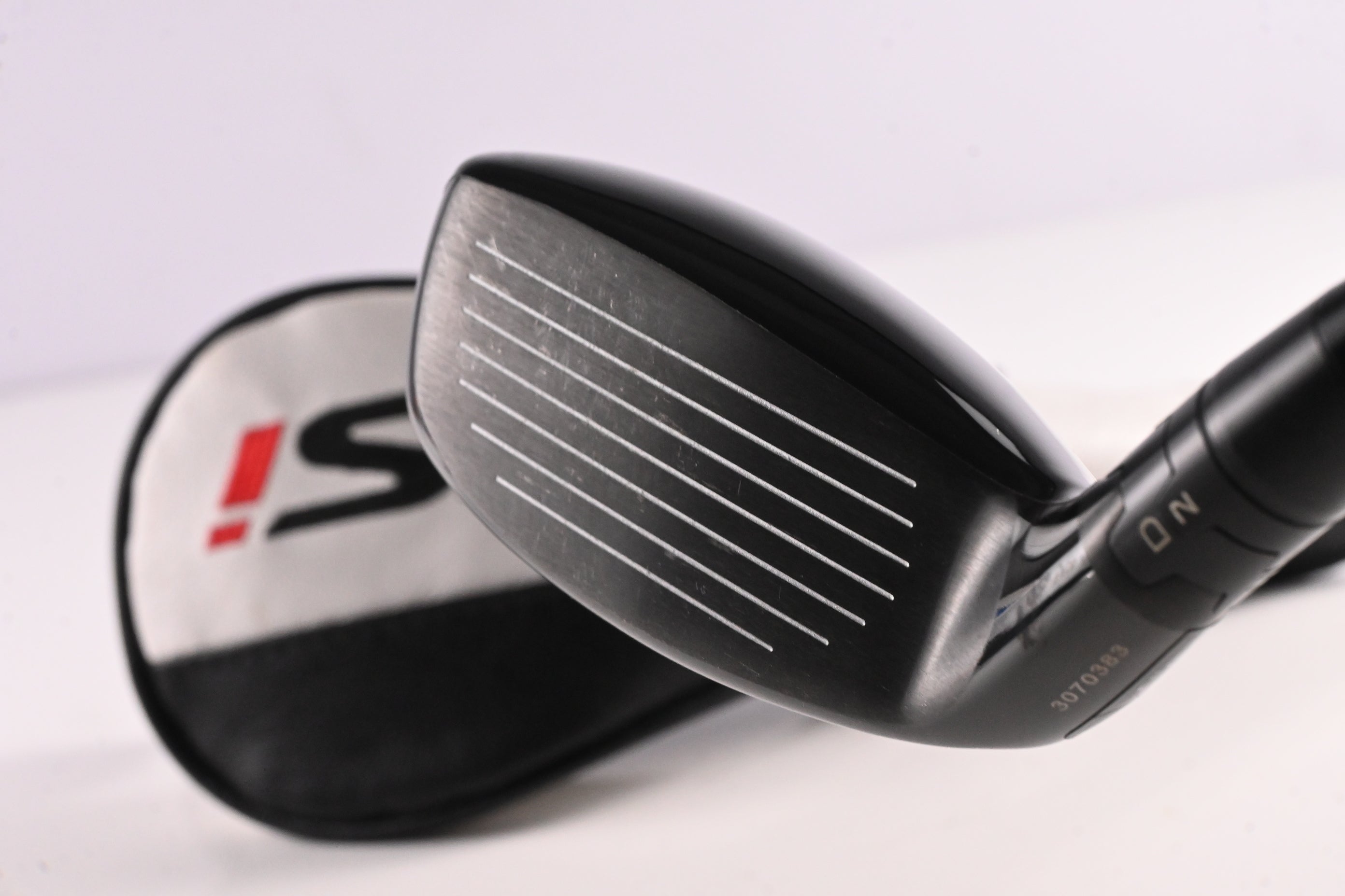 Titleist TSi3 #2 Hybrid / 18 Degree / Stiff Flex Tensei AV Raw White 90 Shaft