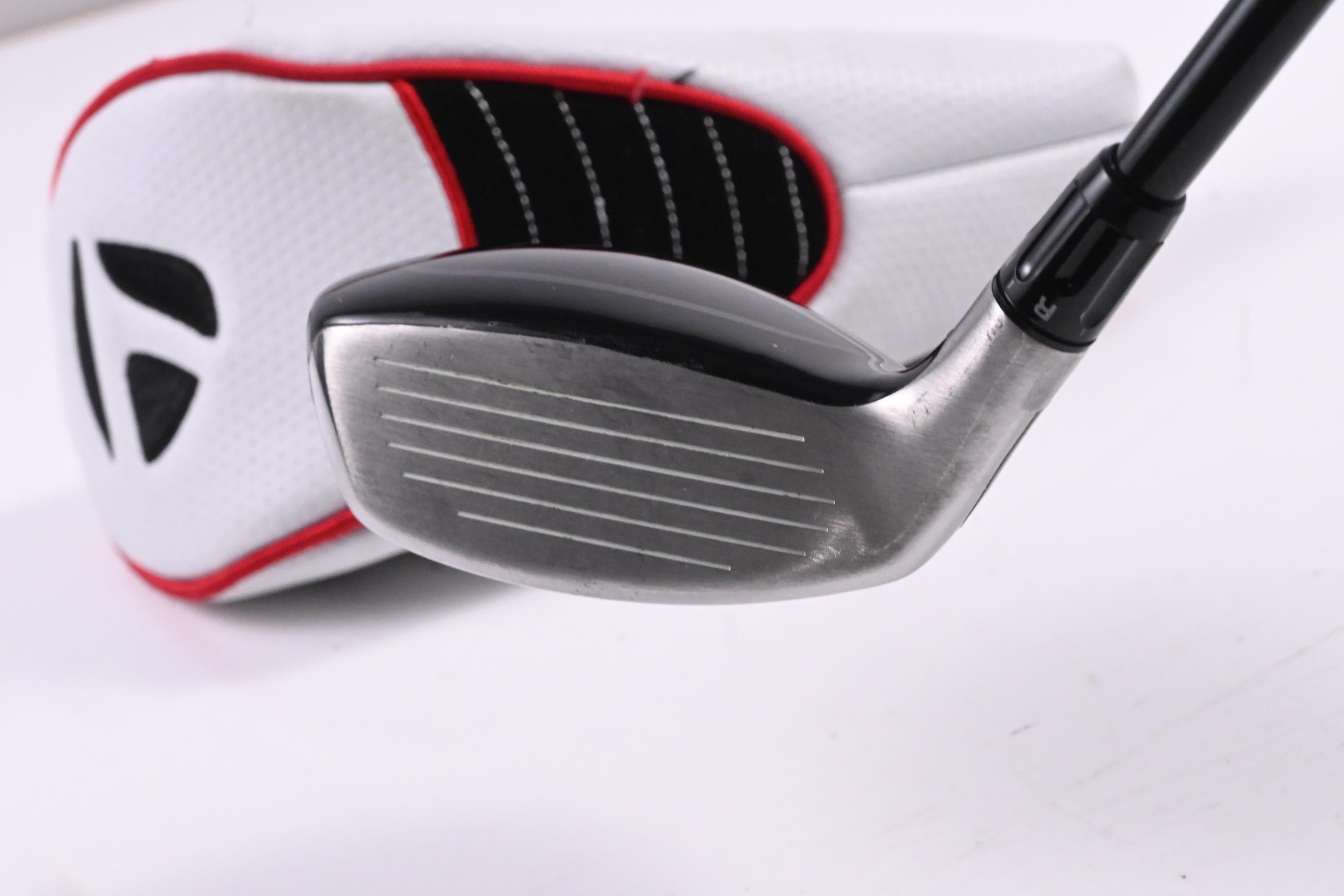 Taylormade Rescue 2009 #3 Hybrid / 19 Degree / Stiff Flex Aldila Voodoo SVS8