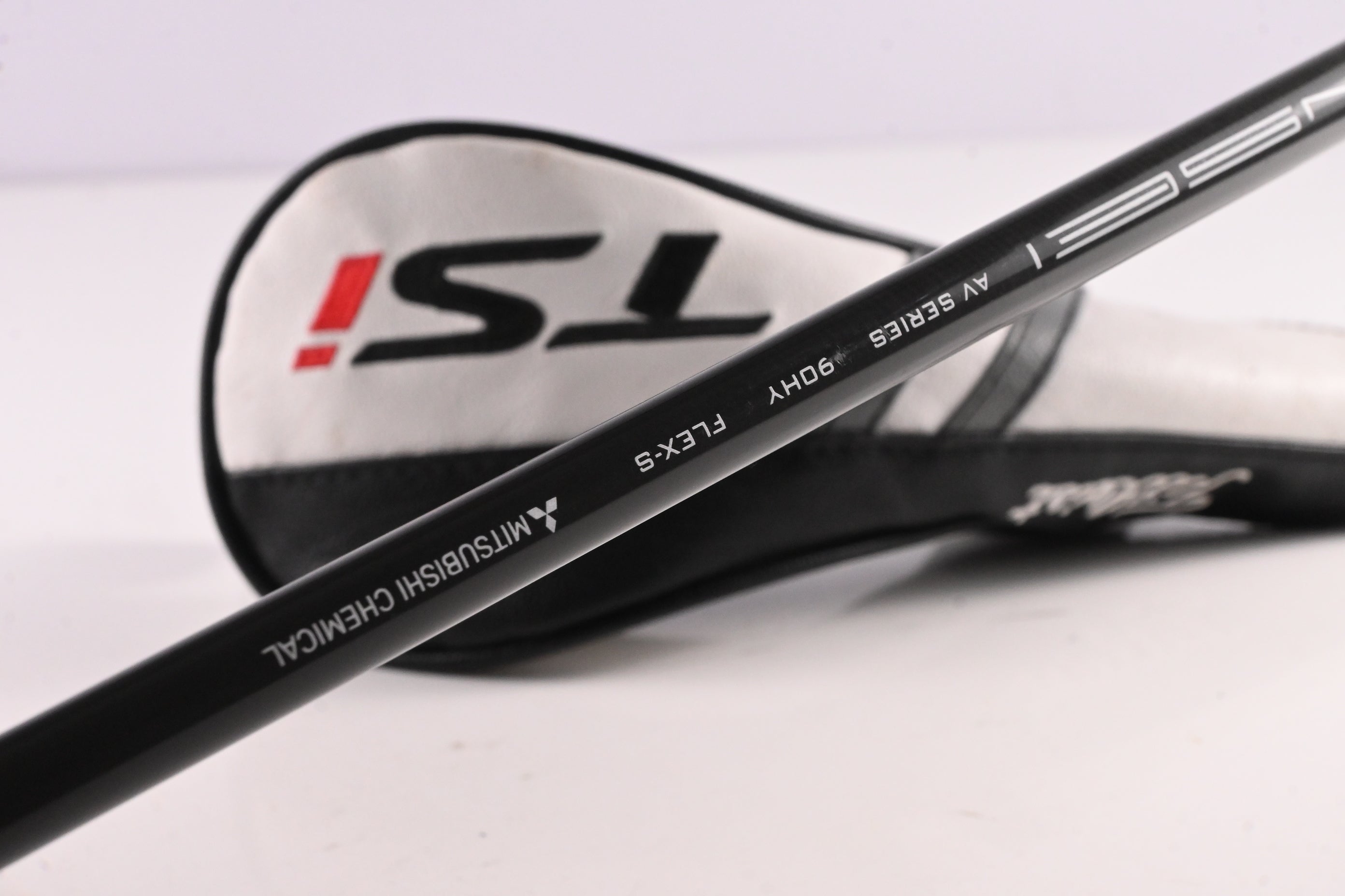 Titleist TSi3 #2 Hybrid / 18 Degree / Stiff Flex Tensei AV Raw White 90 Shaft