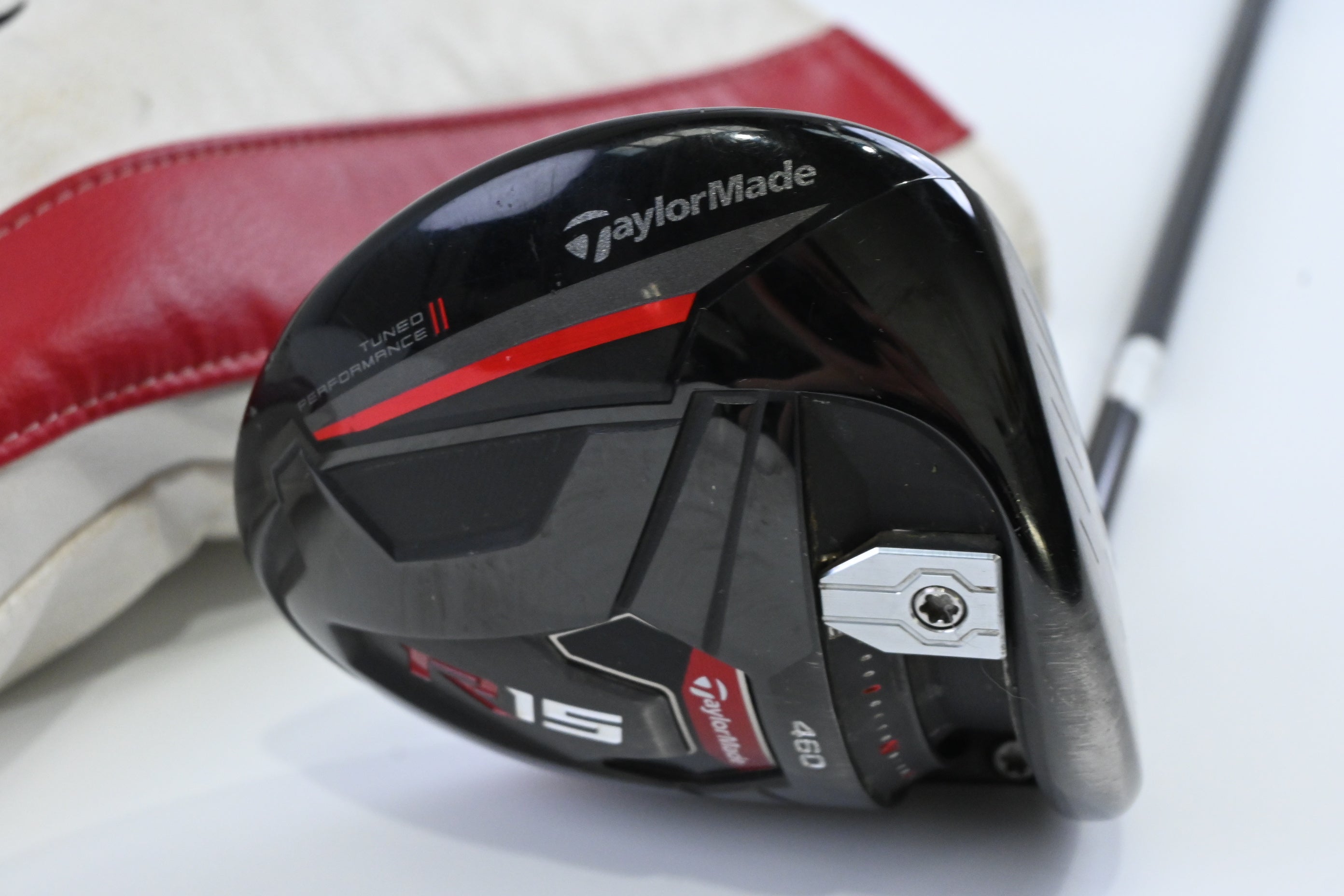 Taylormade R15 Black Driver / 10.5 Degree / Regular Flex Fujikura Speeder 57