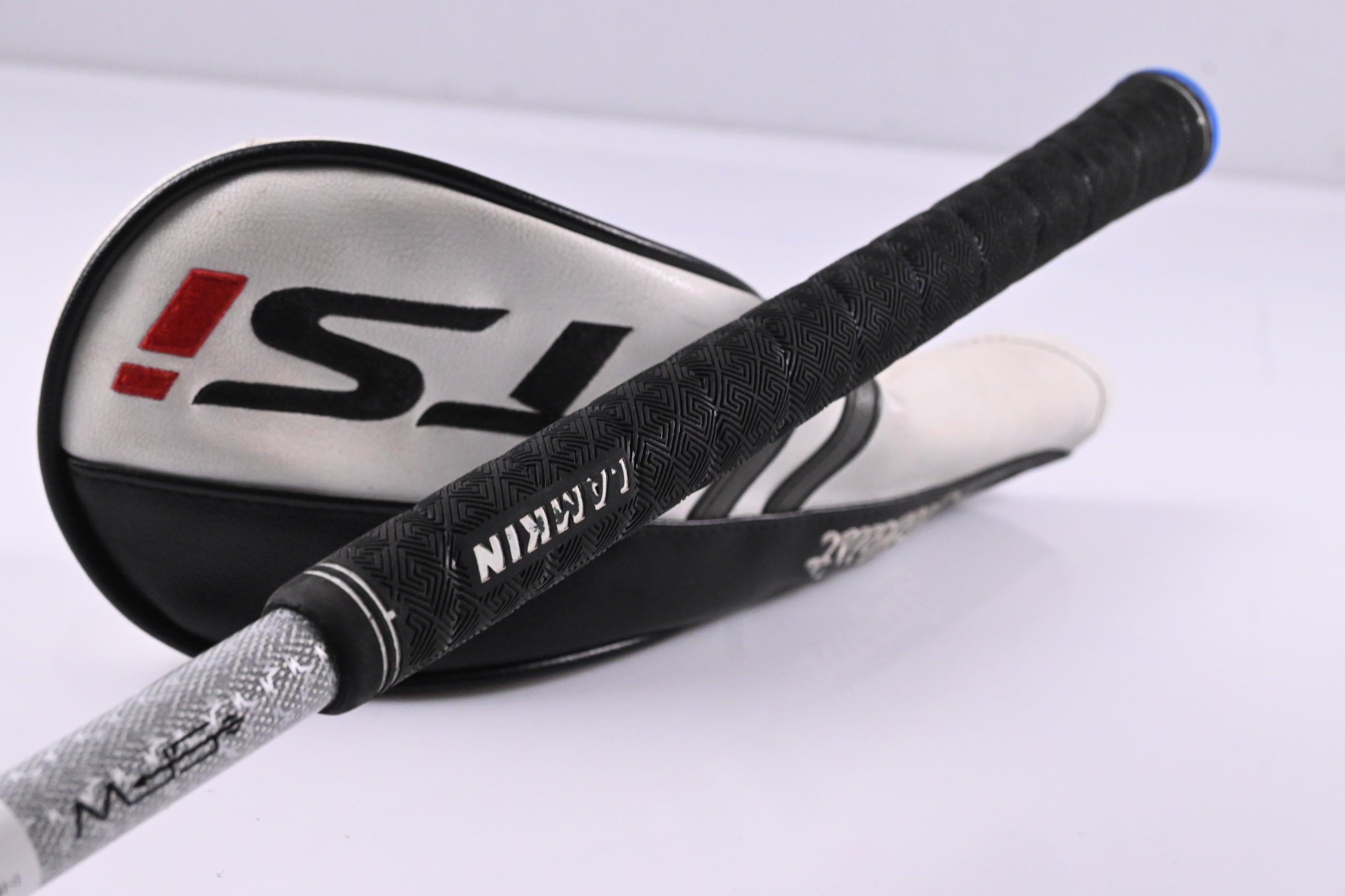 Left Hand Titleist TSi2 #3 Wood / 13.5 Degree / Stiff Flex Tensei AV RAW Blue 55