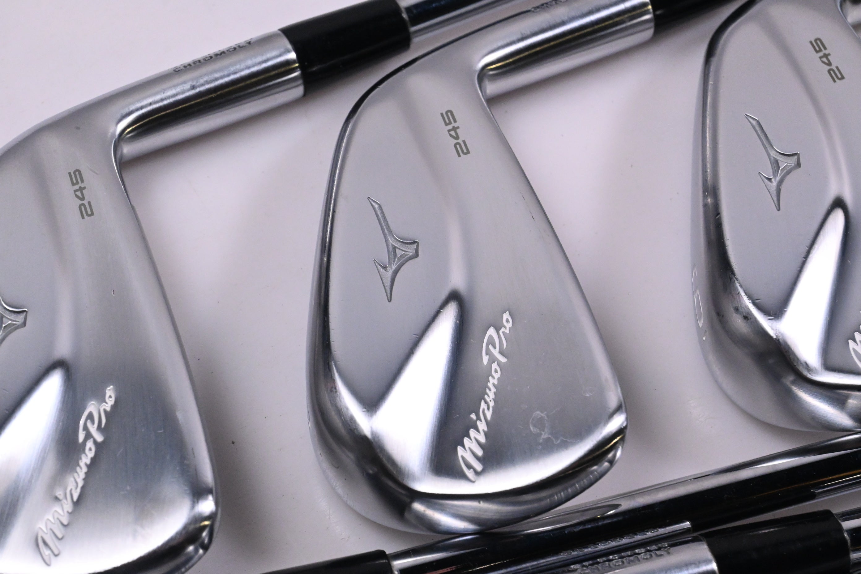 Mizuno Pro 245 Irons / 4-PW / Regular Flex Dynamic Gold Mid 115 R300 Shafts