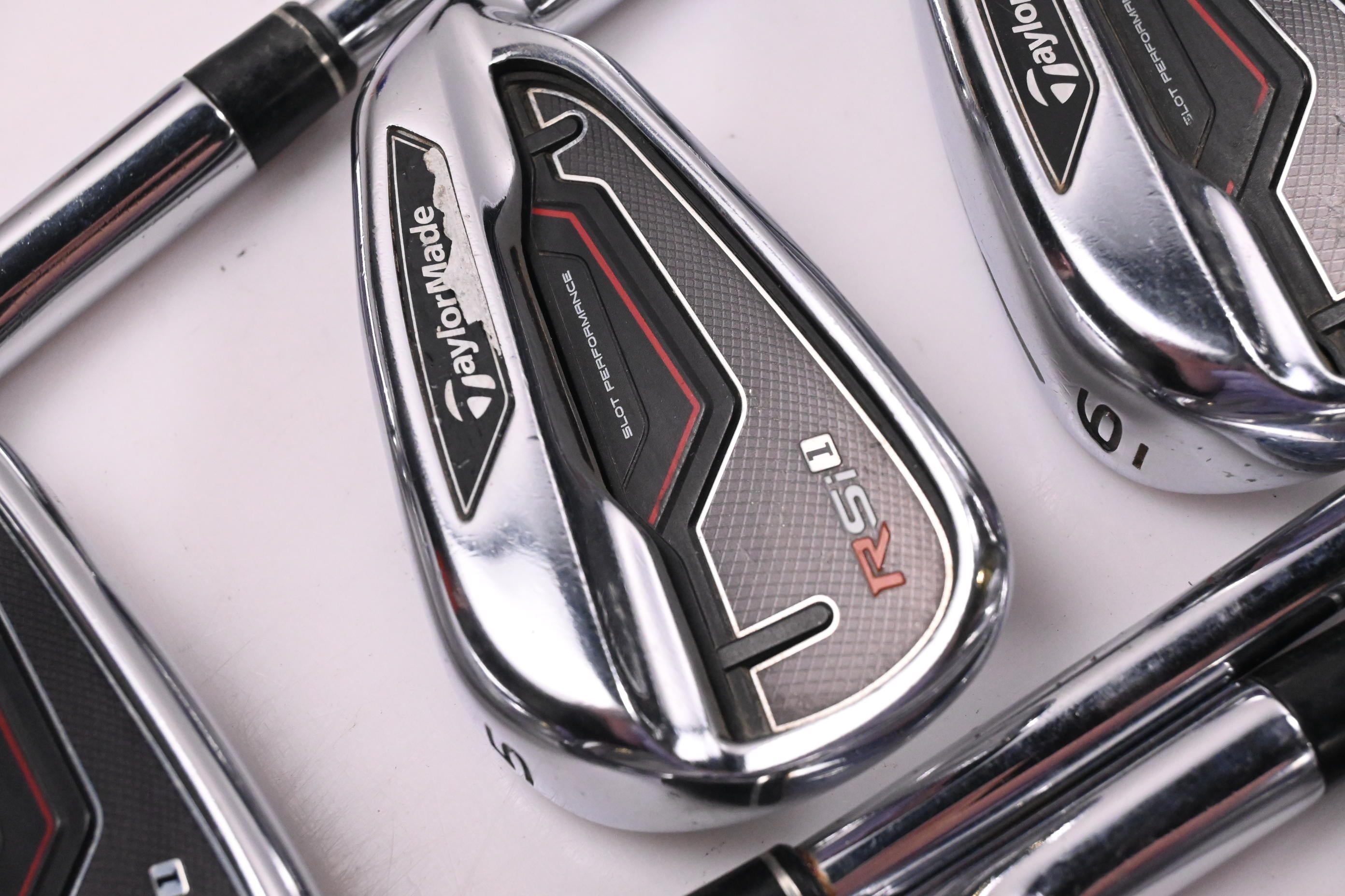 Taylormade RSi1 Irons / 4-PW+AW+SW / Regular Plus Flex Project X Steel Shafts