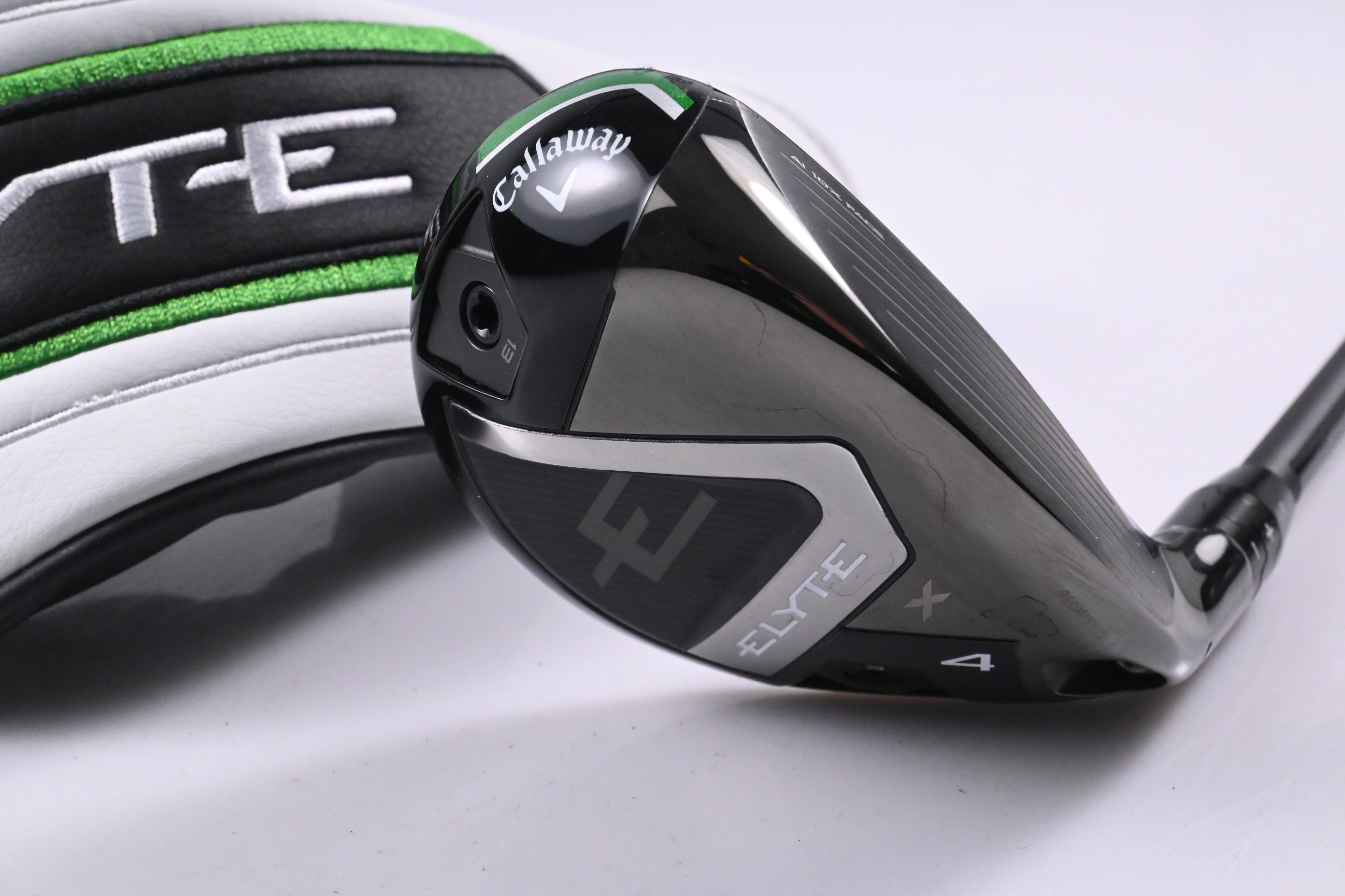 Callaway Elyte X #4 Hybrid / 21 Degree / Senior Flex Vanquish 5 Shaft