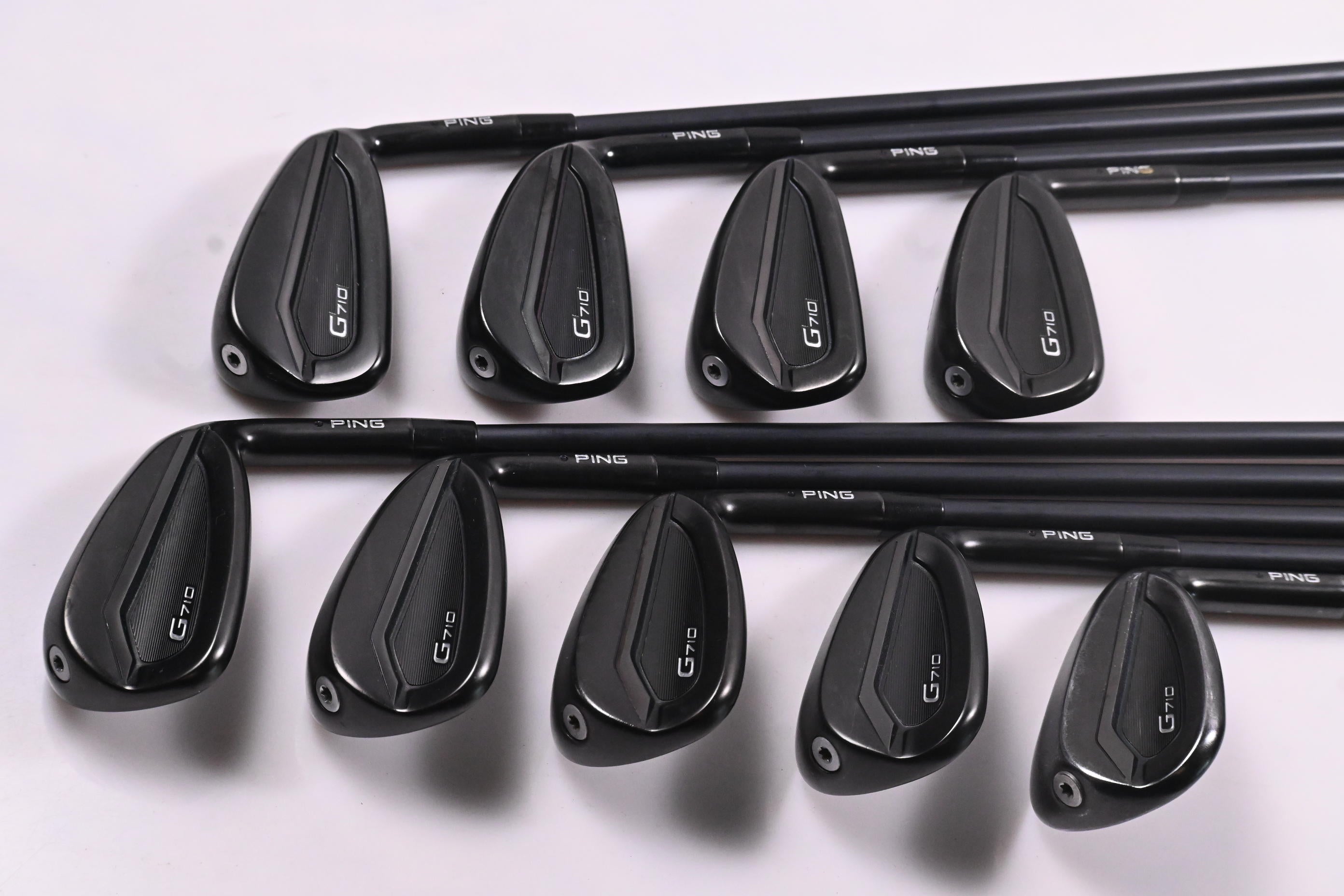 Ping G710 Irons / 4-PW+GW+SW / Black Dot / Regular Flex Ping Alta CB Red Shafts