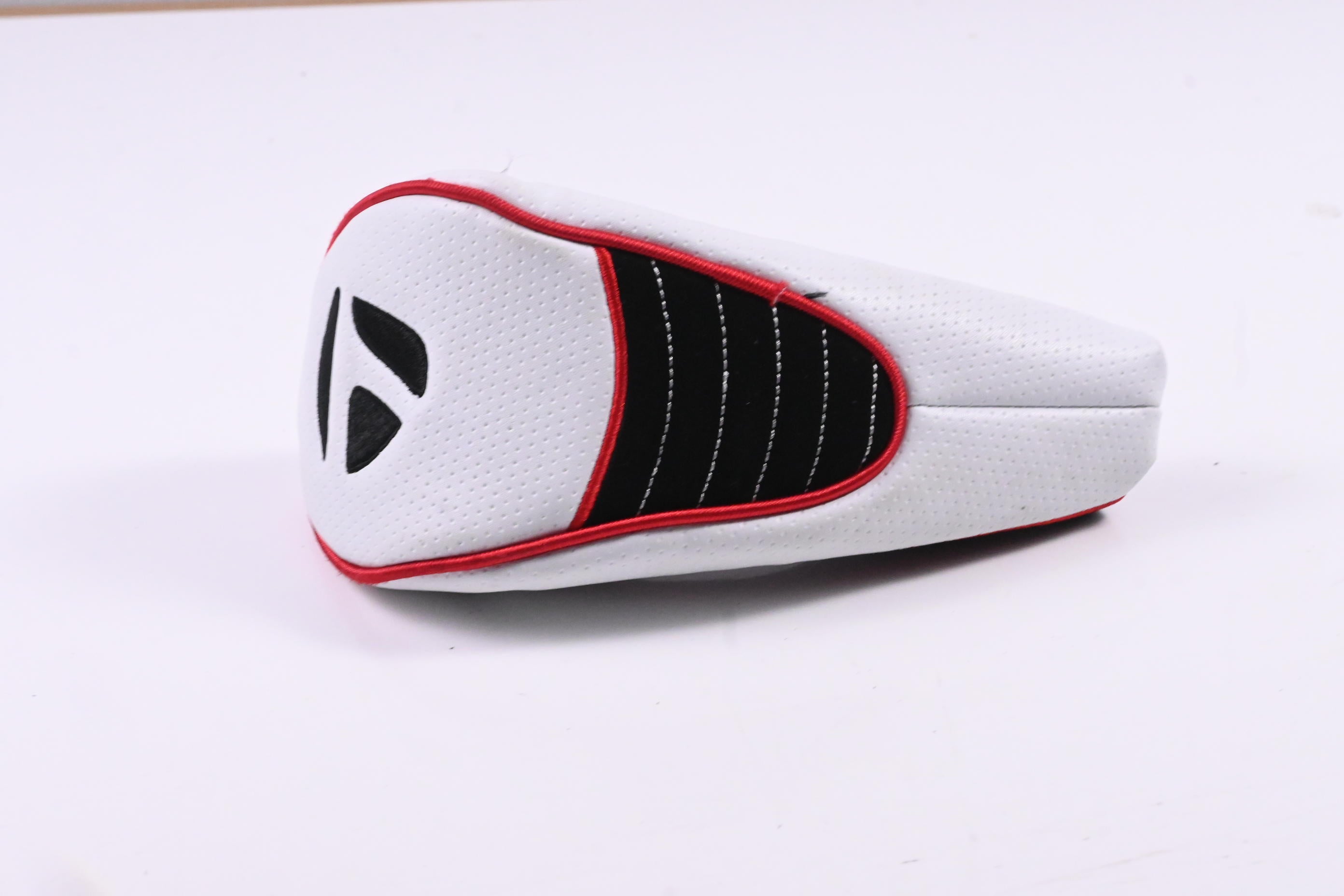 Taylormade Rescue 2009 #3 Hybrid / 19 Degree / Stiff Flex Aldila Voodoo SVS8