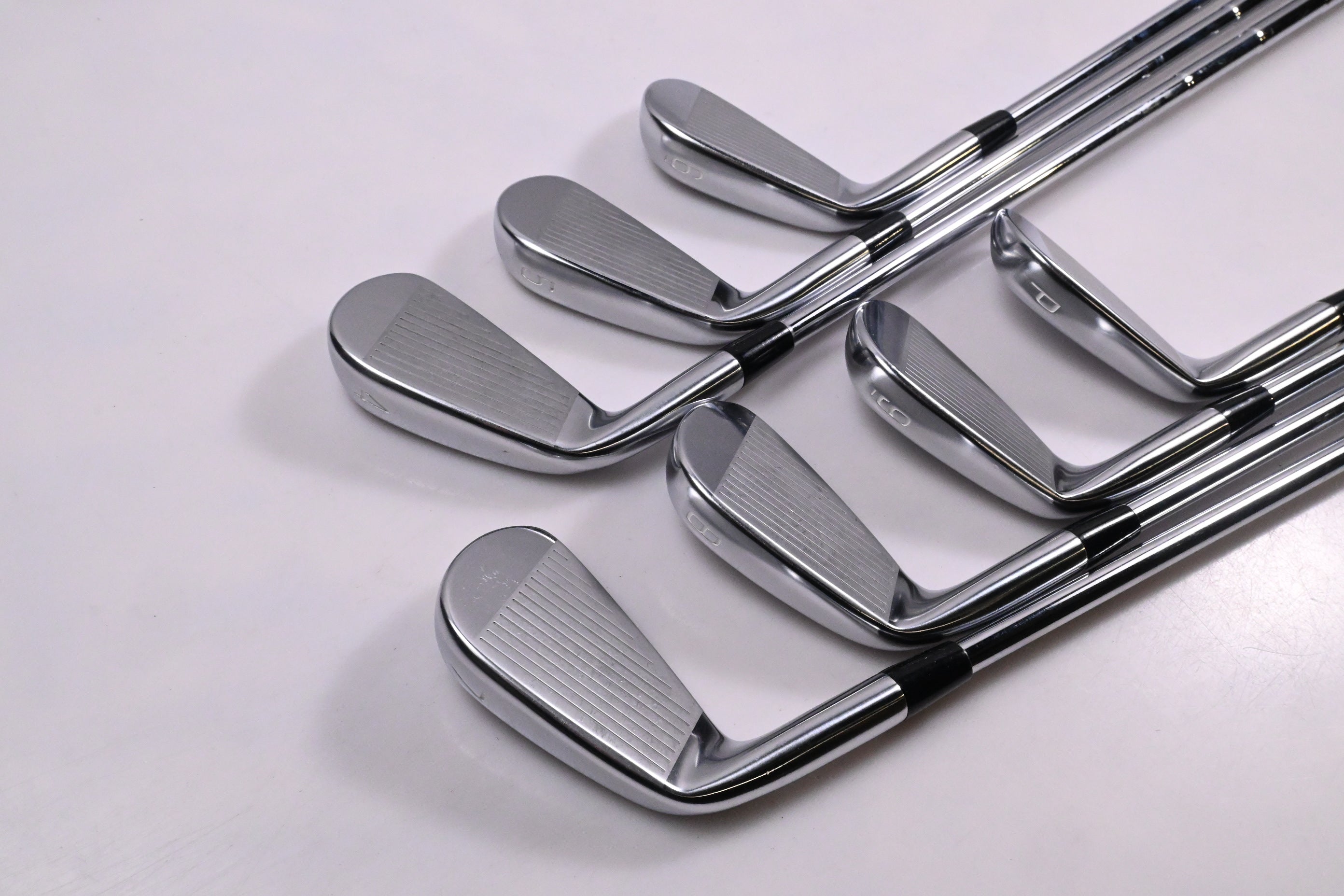 Mizuno Pro 245 Irons / 4-PW / Regular Flex Dynamic Gold Mid 115 R300 Shafts