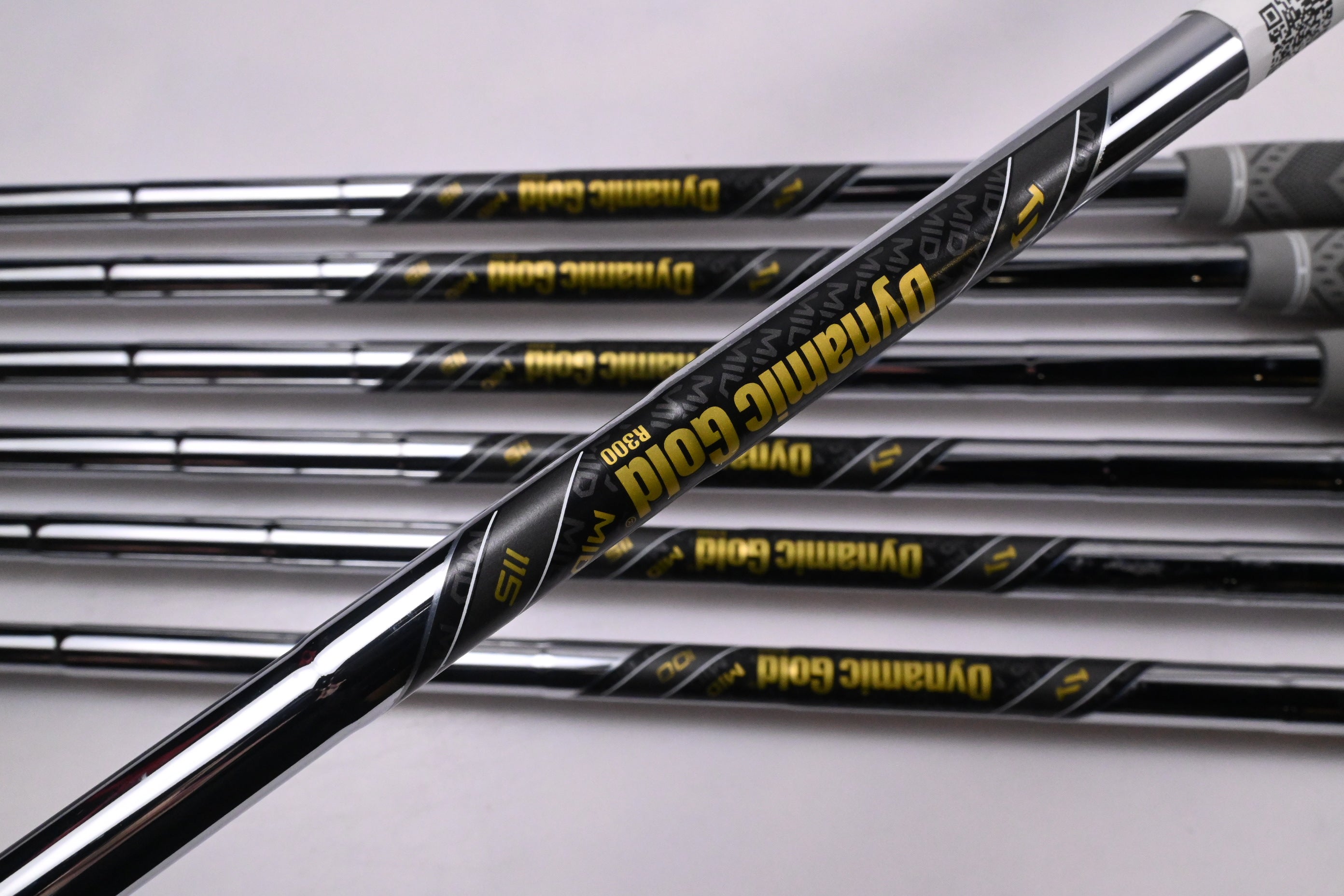 Mizuno Pro 245 Irons / 4-PW / Regular Flex Dynamic Gold Mid 115 R300 Shafts