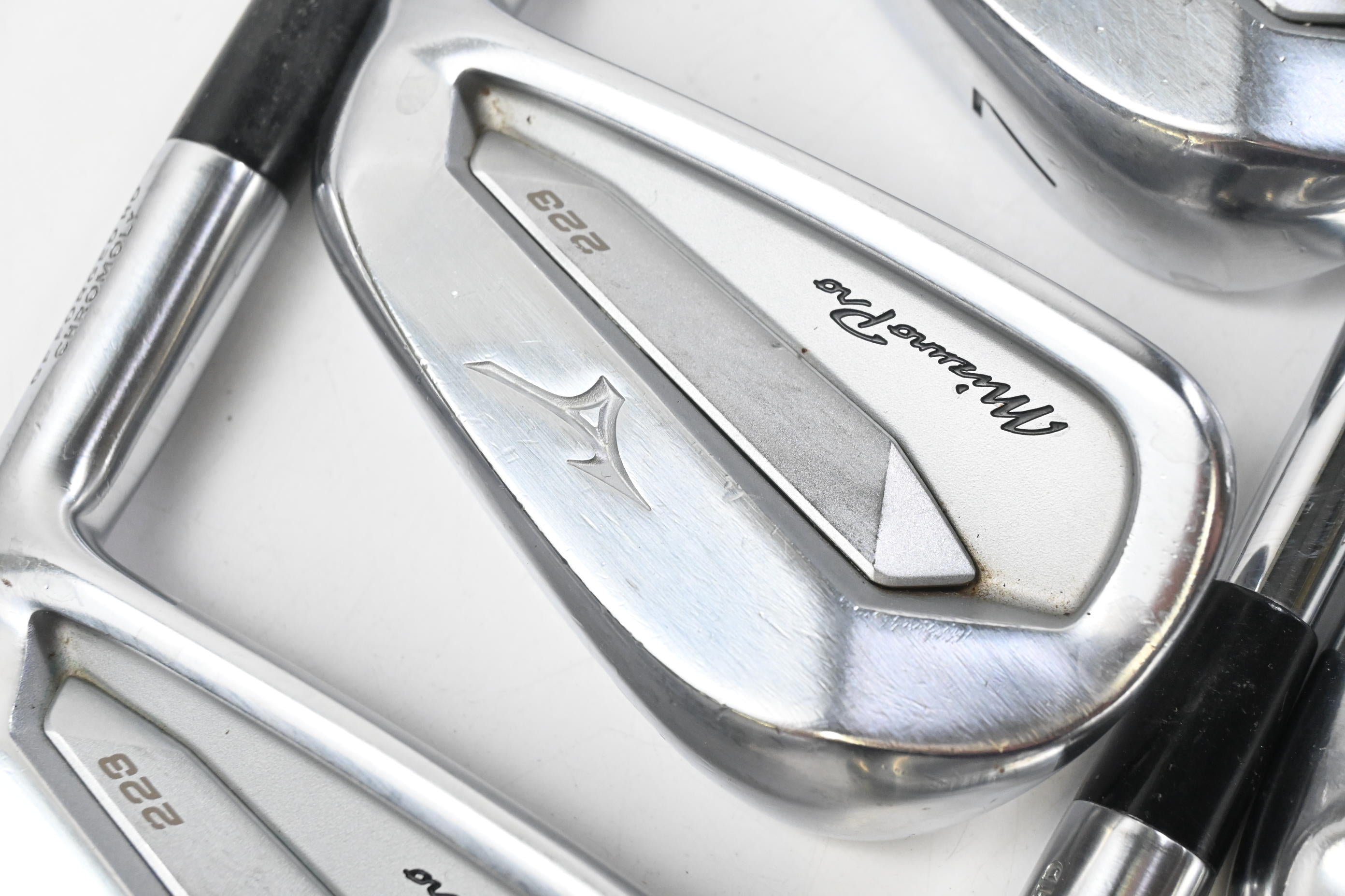 Mizuno Pro 223 Irons / 5-PW / X-Flex N.S.PRO Modus3 Tour 120 Steel Shafts