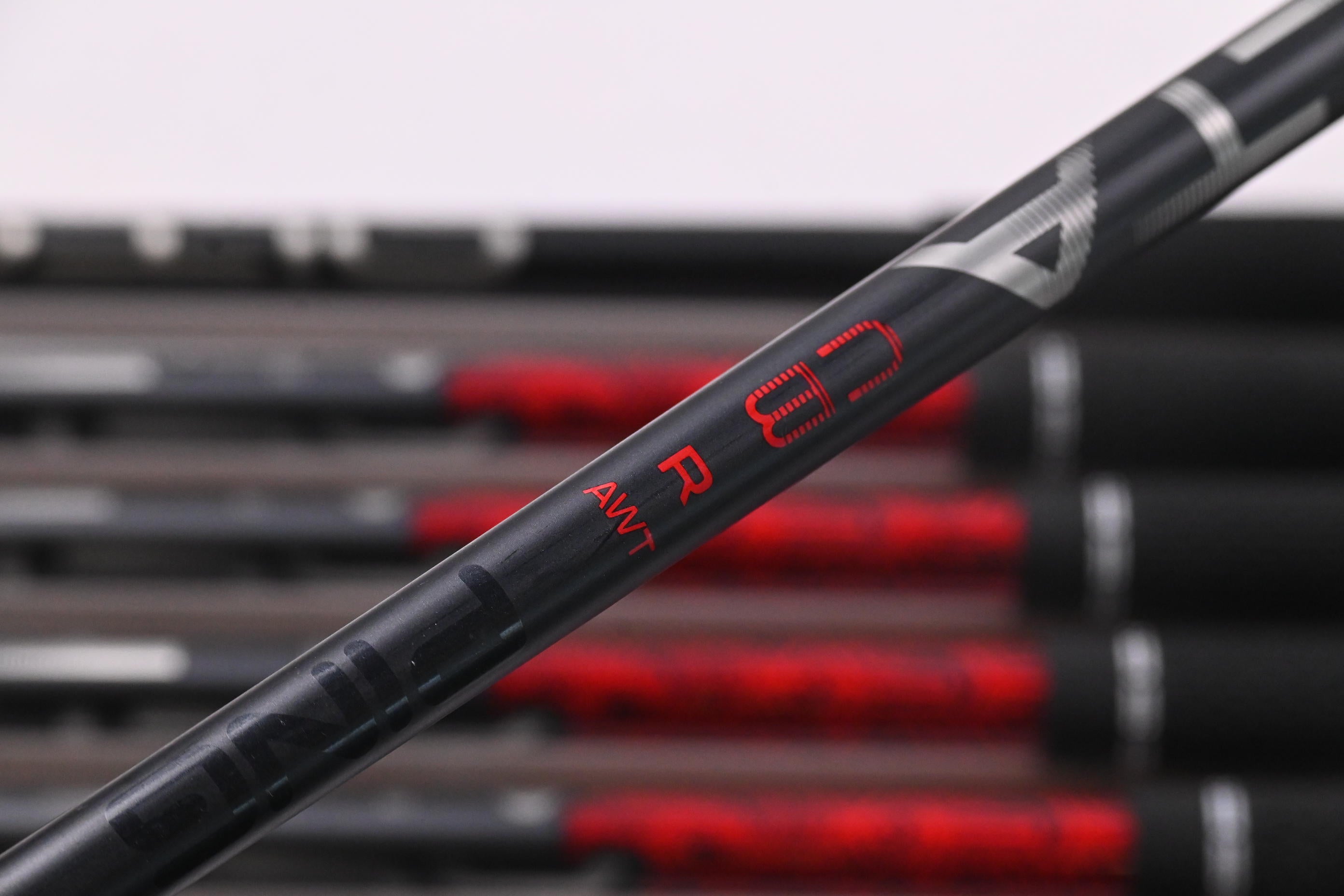 Ping G710 Irons / 4-PW+GW+SW / Black Dot / Regular Flex Ping Alta CB Red Shafts