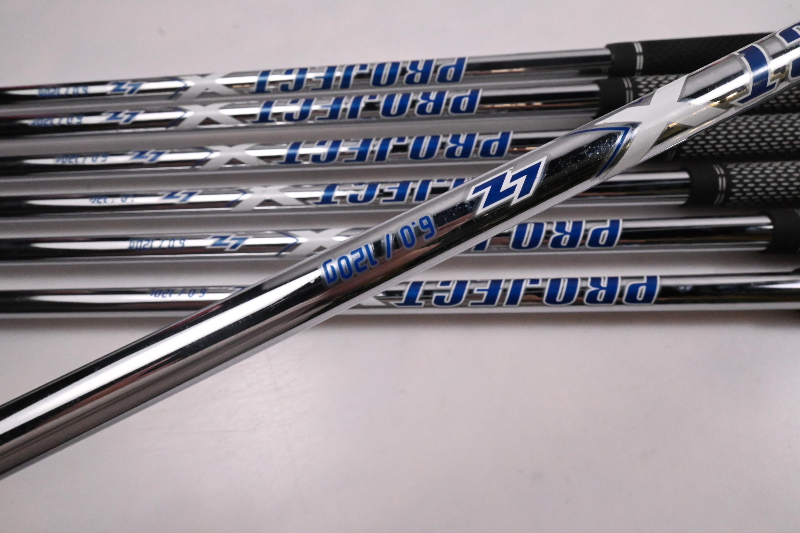 Titleist T100 S 2019 Irons / 4-PW / Stiff Flex Project X LZ 120 Shafts