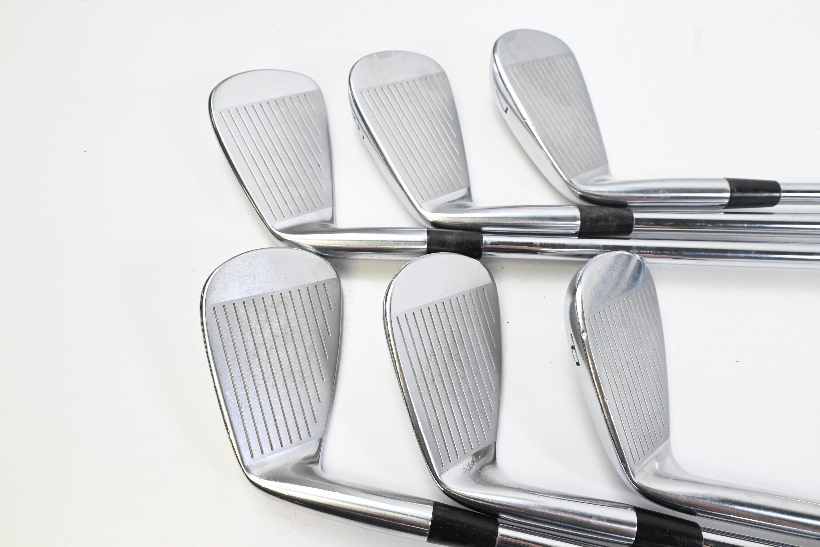 Mizuno Pro 223 Irons / 5-PW / X-Flex N.S.PRO Modus3 Tour 120 Steel Shafts