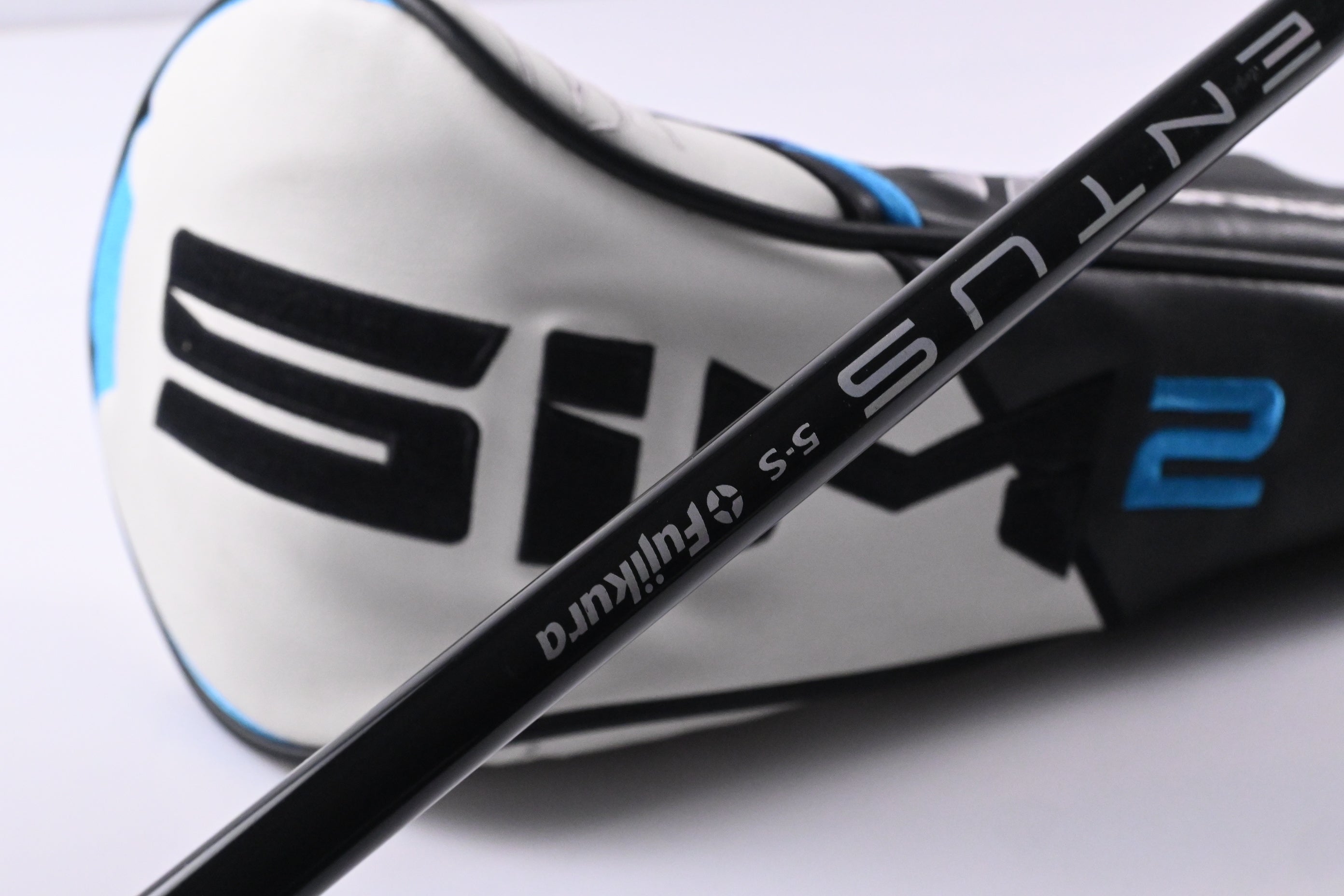 Taylormade SIM2 Max Driver / 10.5 Degree / Stiff Flex Ventus Red 5 Shaft