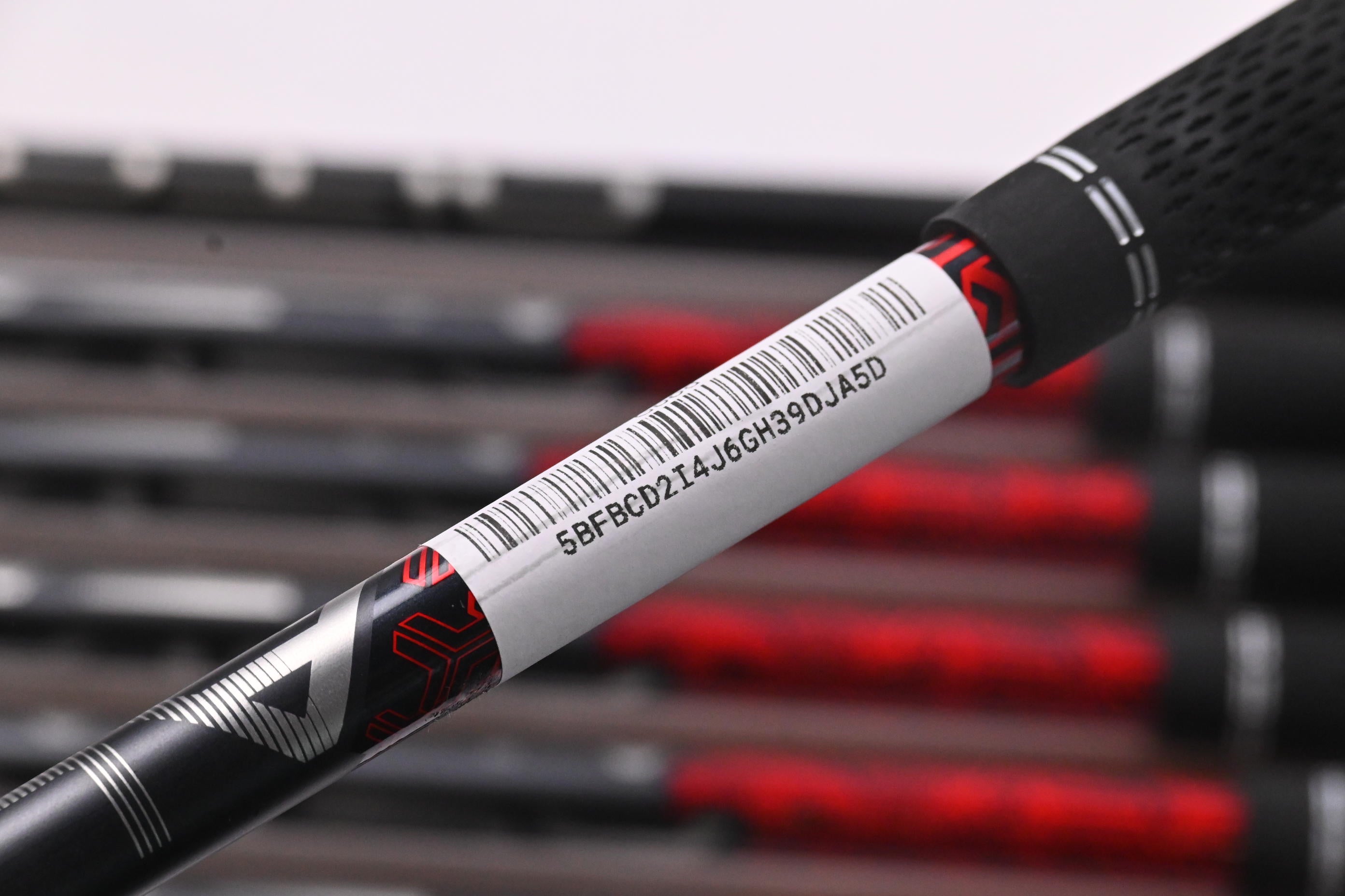 Ping G710 Irons / 4-PW+GW+SW / Black Dot / Regular Flex Ping Alta CB Red Shafts