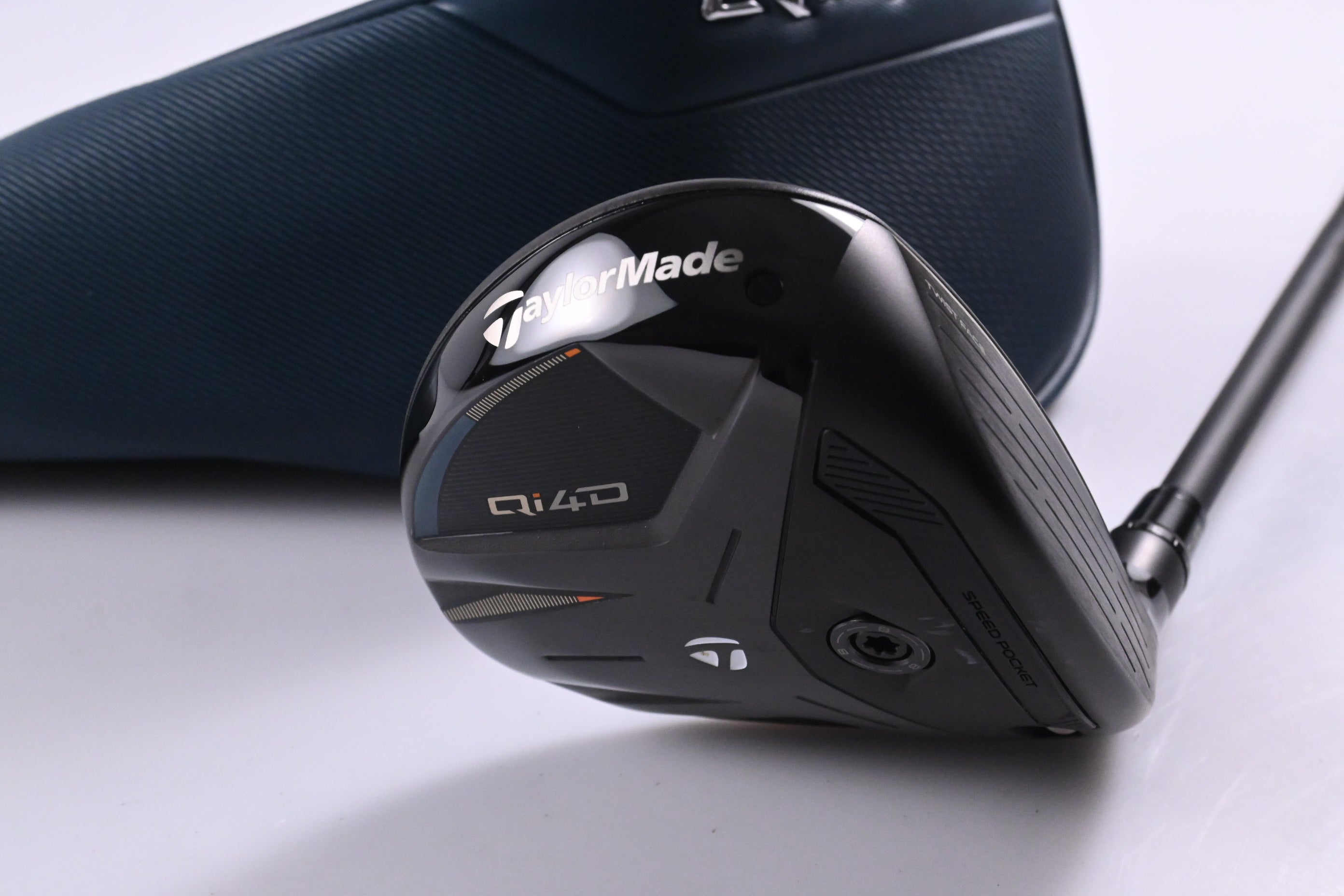 Taylormade Qi4D #5 Wood / 18 Degree / Stiff Flex Reax 65 Shaft
