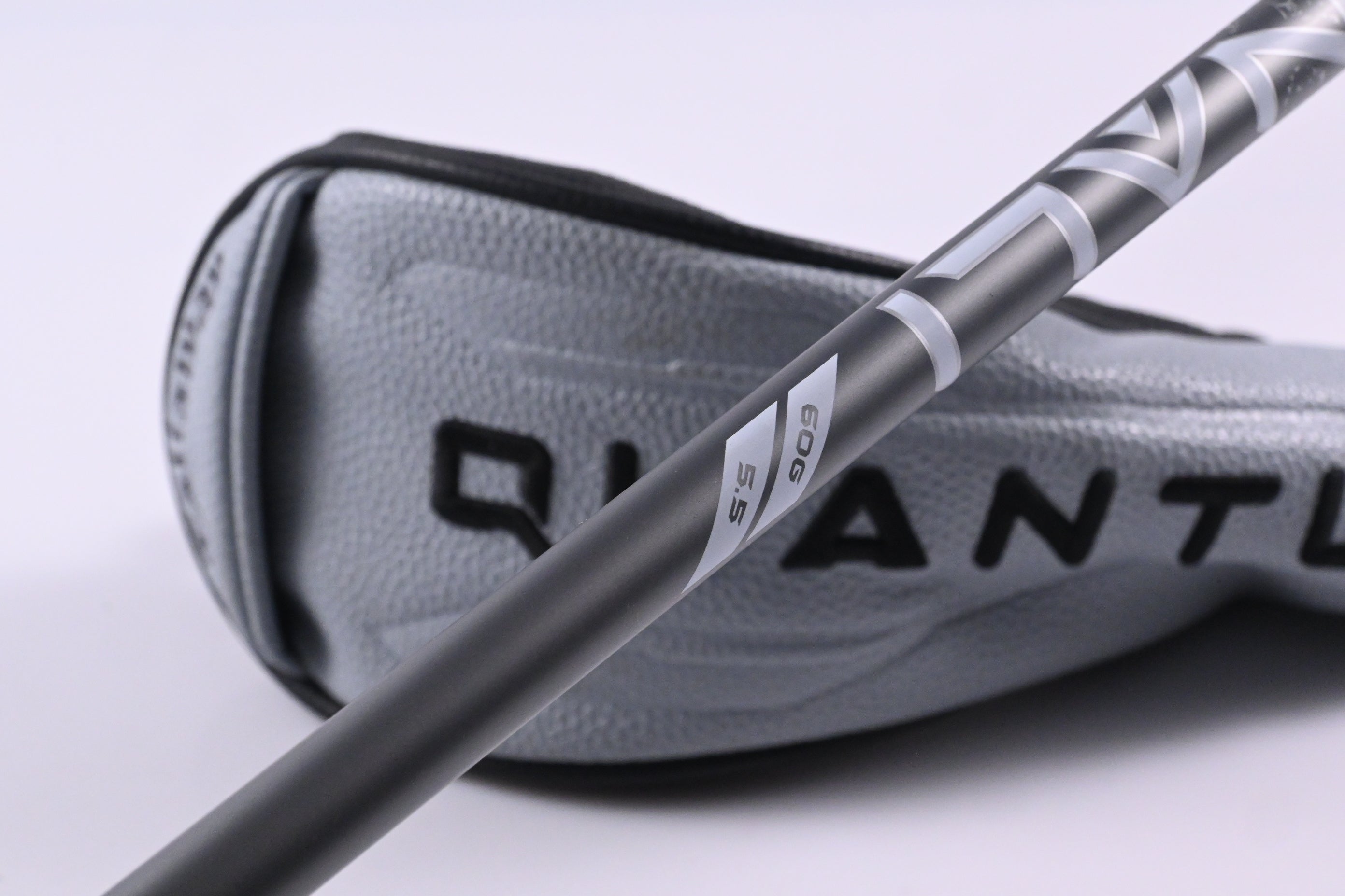 Callaway Quantum Max Fast #9 Wood / 24 Degree / Regular Flex Denali Frost Silver