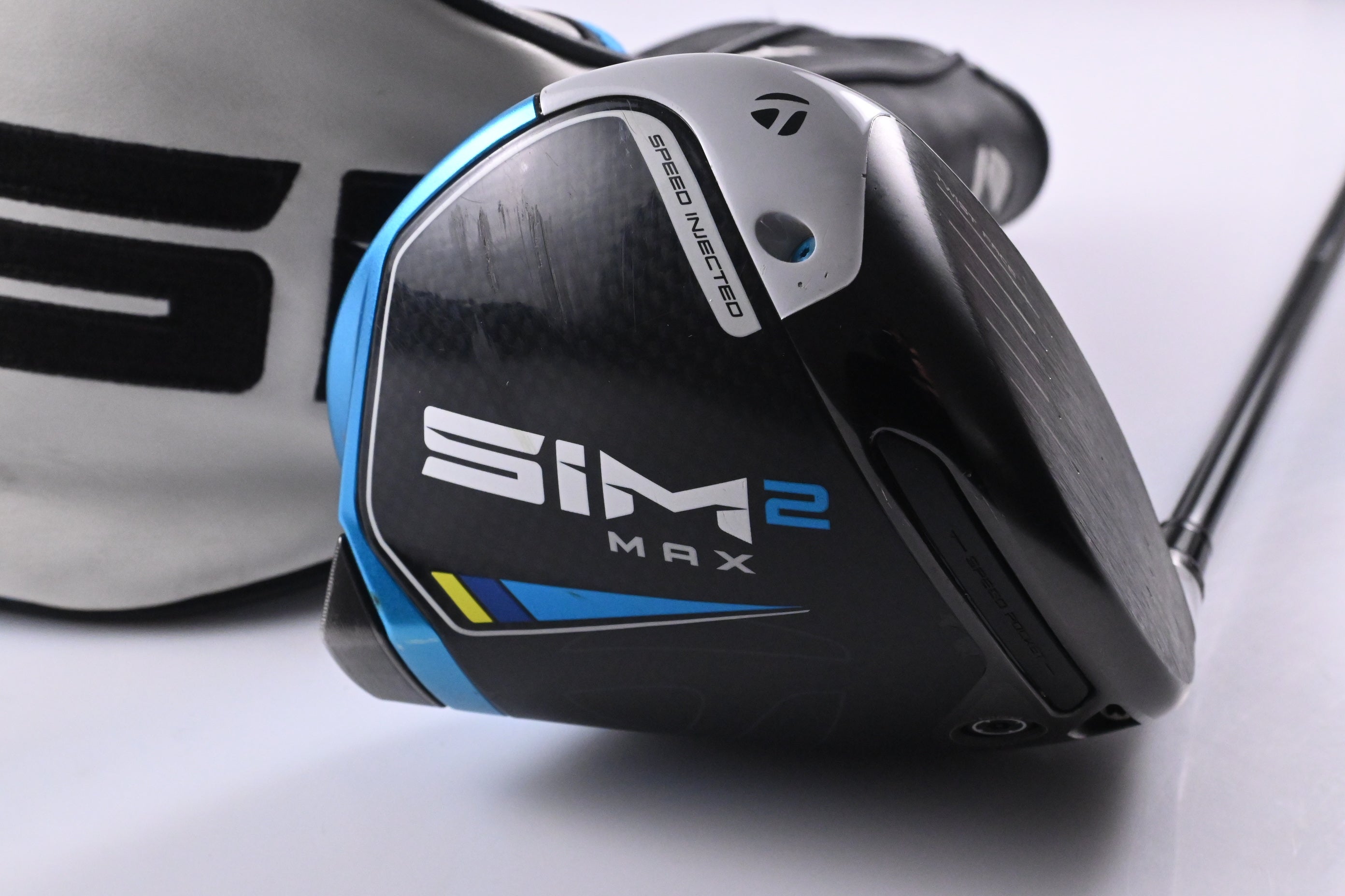 Taylormade SIM2 Max Driver / 9 Degree / Stiff Flex Aldila Rogue 60 Shaft