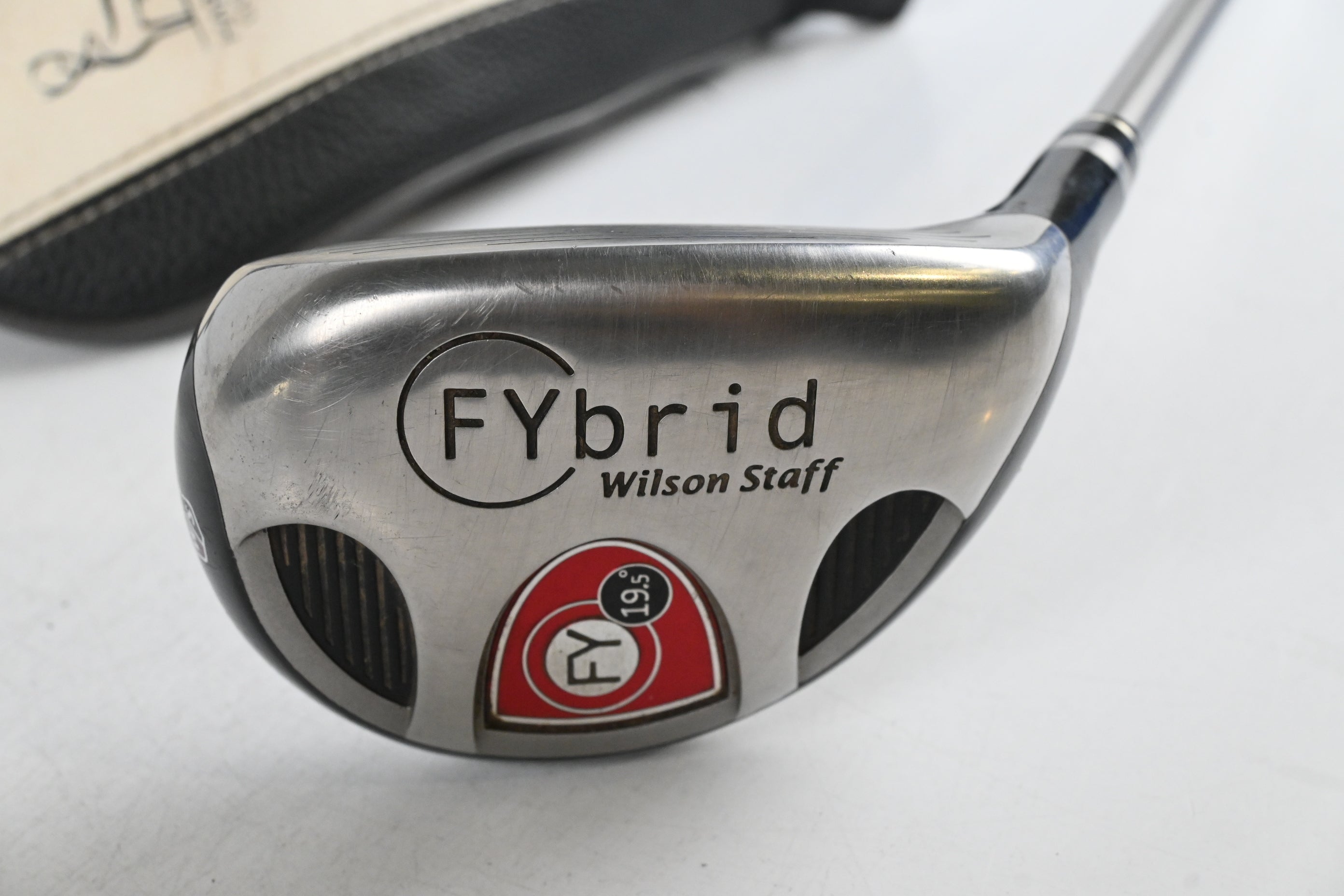 Wilson Staff Fybrid #3 Hybrid / 19.5 Degree / Regular Flex Proforce V2 66 Shaft