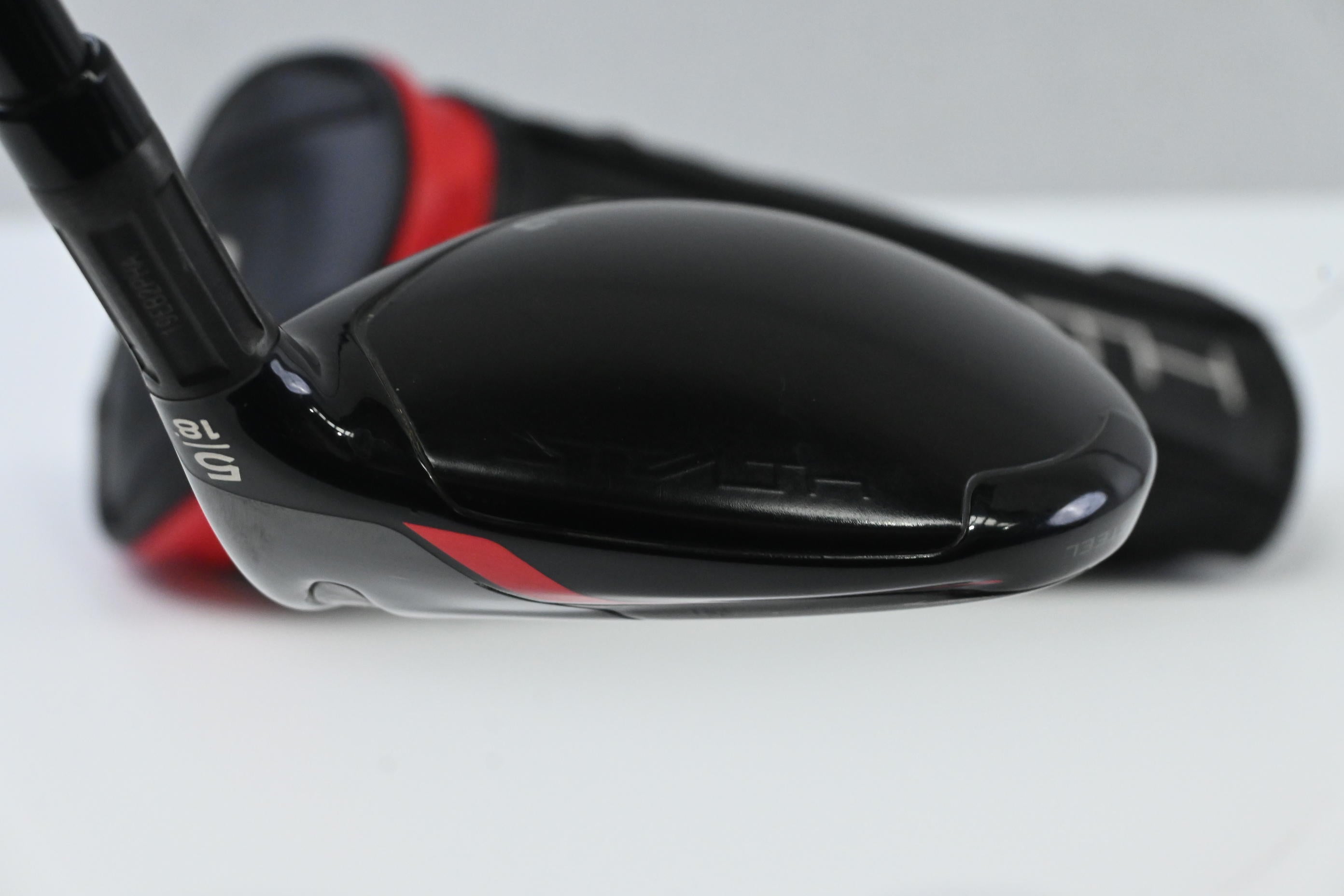 Taylormade Stealth #5 Wood / 18 Degree / Regular Flex Fujikura Ventus Red 5