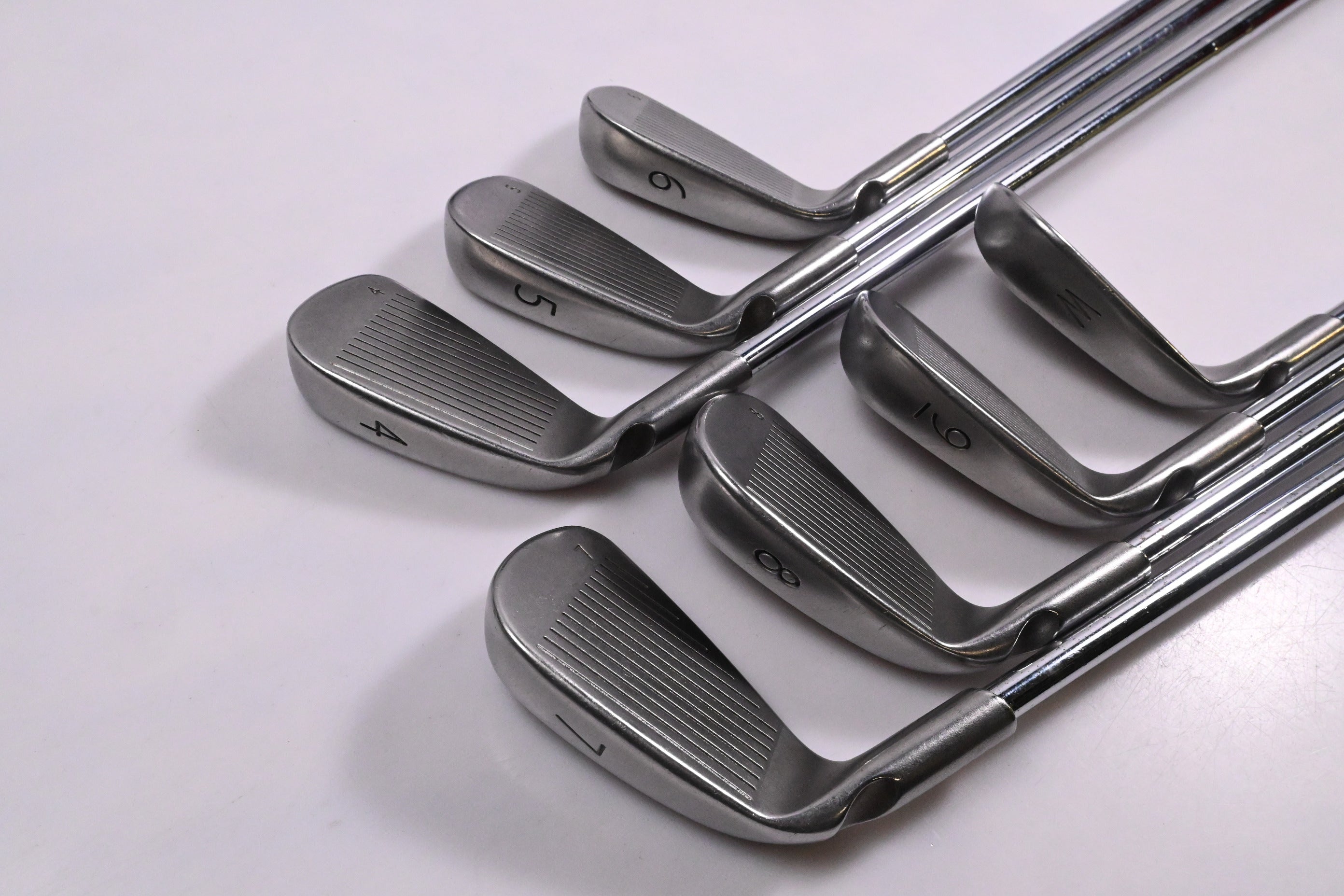 Ping i10 Irons / 4-PW / White Dot / Stiff Flex Ping AWT Steel Shafts