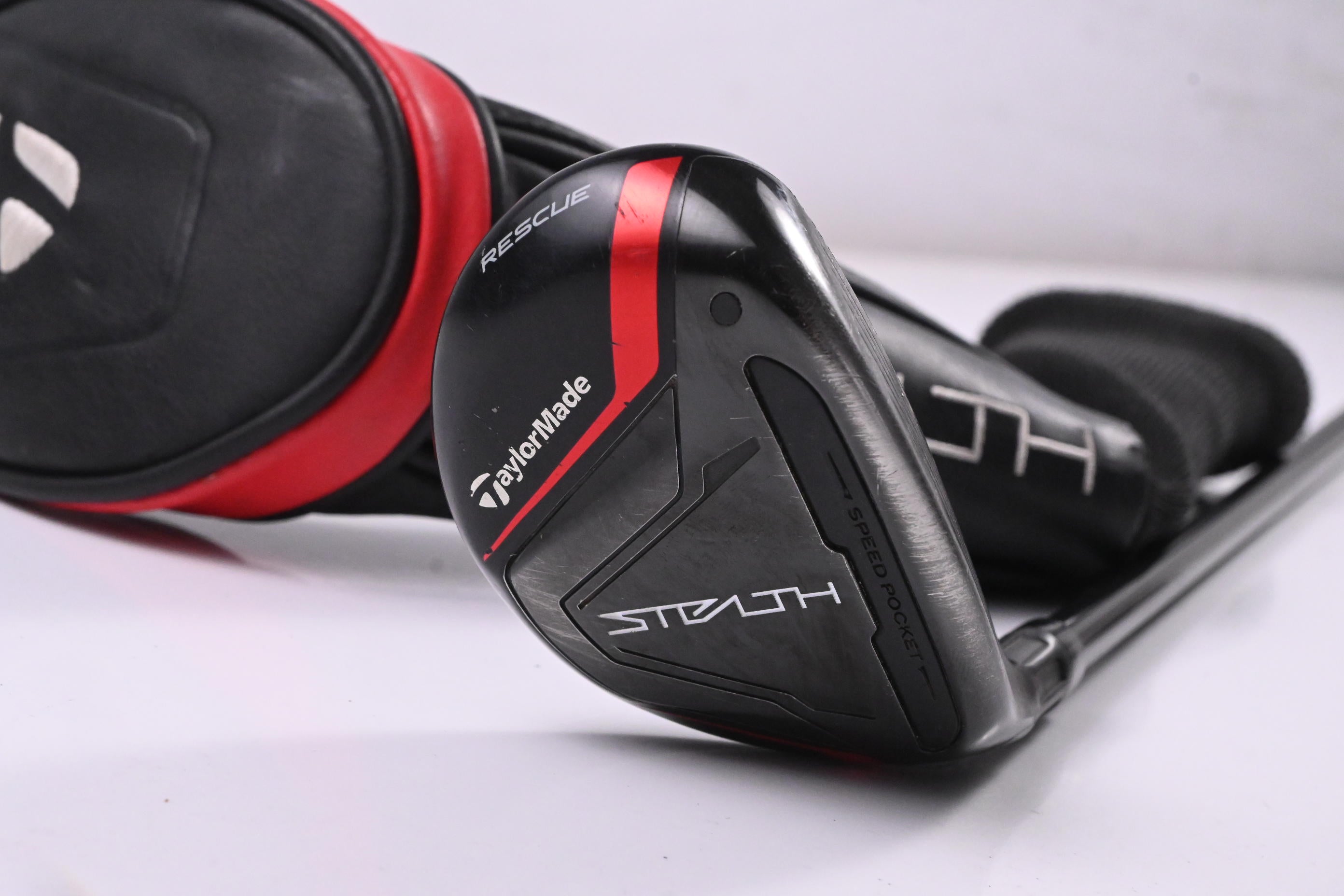 Taylormade Stealth #3 Hybrid / 19 Degree / Regular Flex Fujikura Ventus Red 6