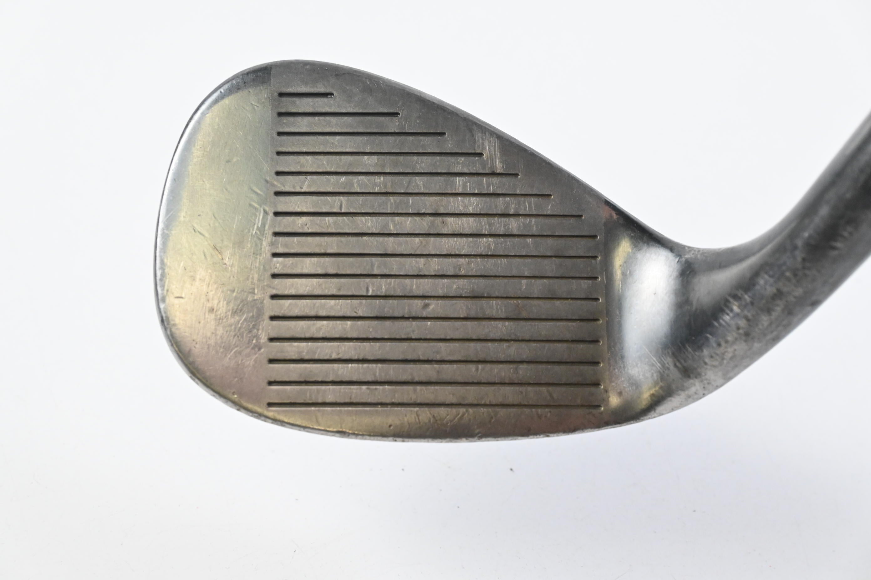 Cleveland 588 Tour Action Gap Wedge / 51 Degree / Stiff Flex Dynamic Gold Shaft