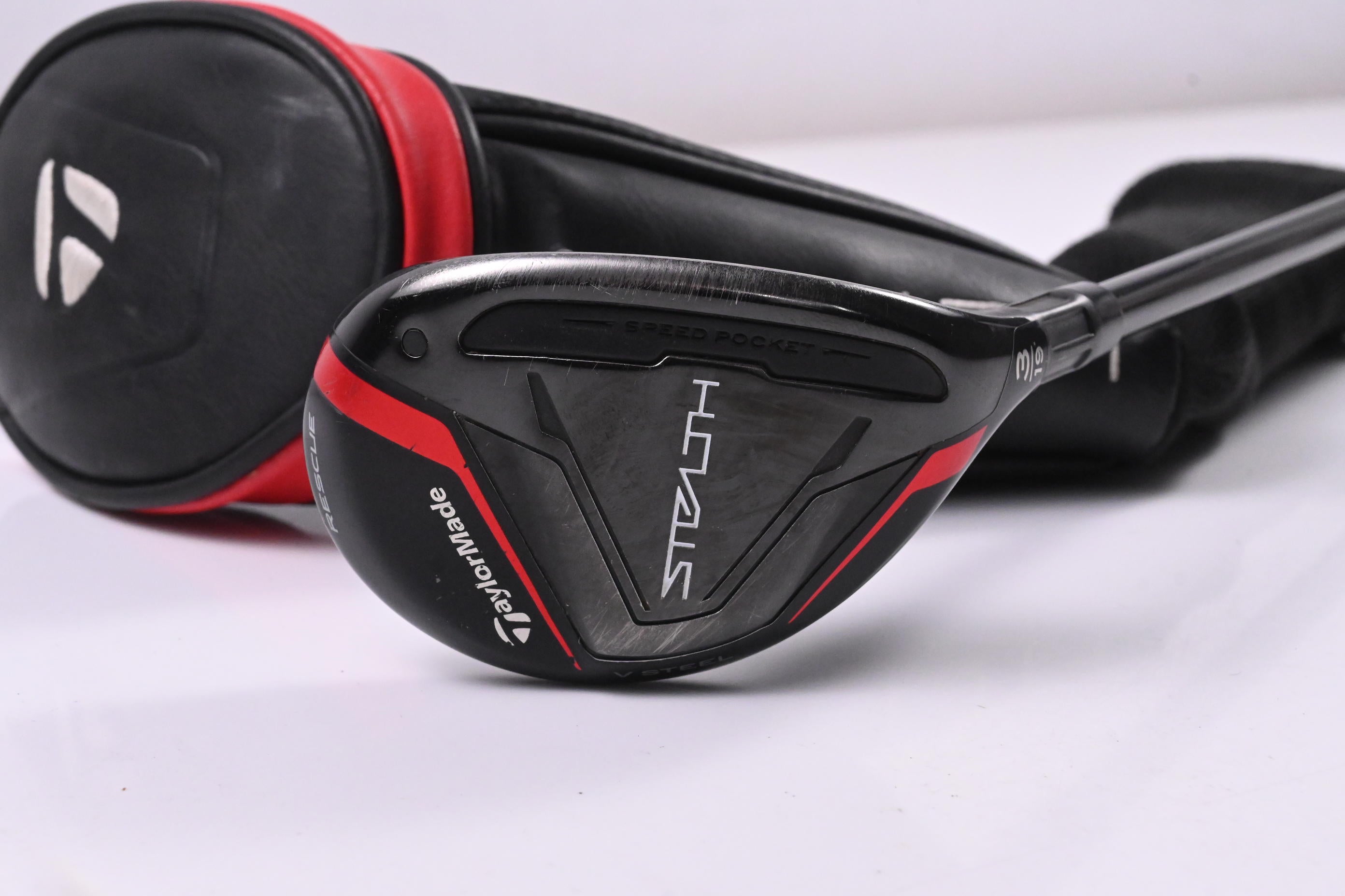 Taylormade Stealth #3 Hybrid / 19 Degree / Regular Flex Fujikura Ventus Red 6