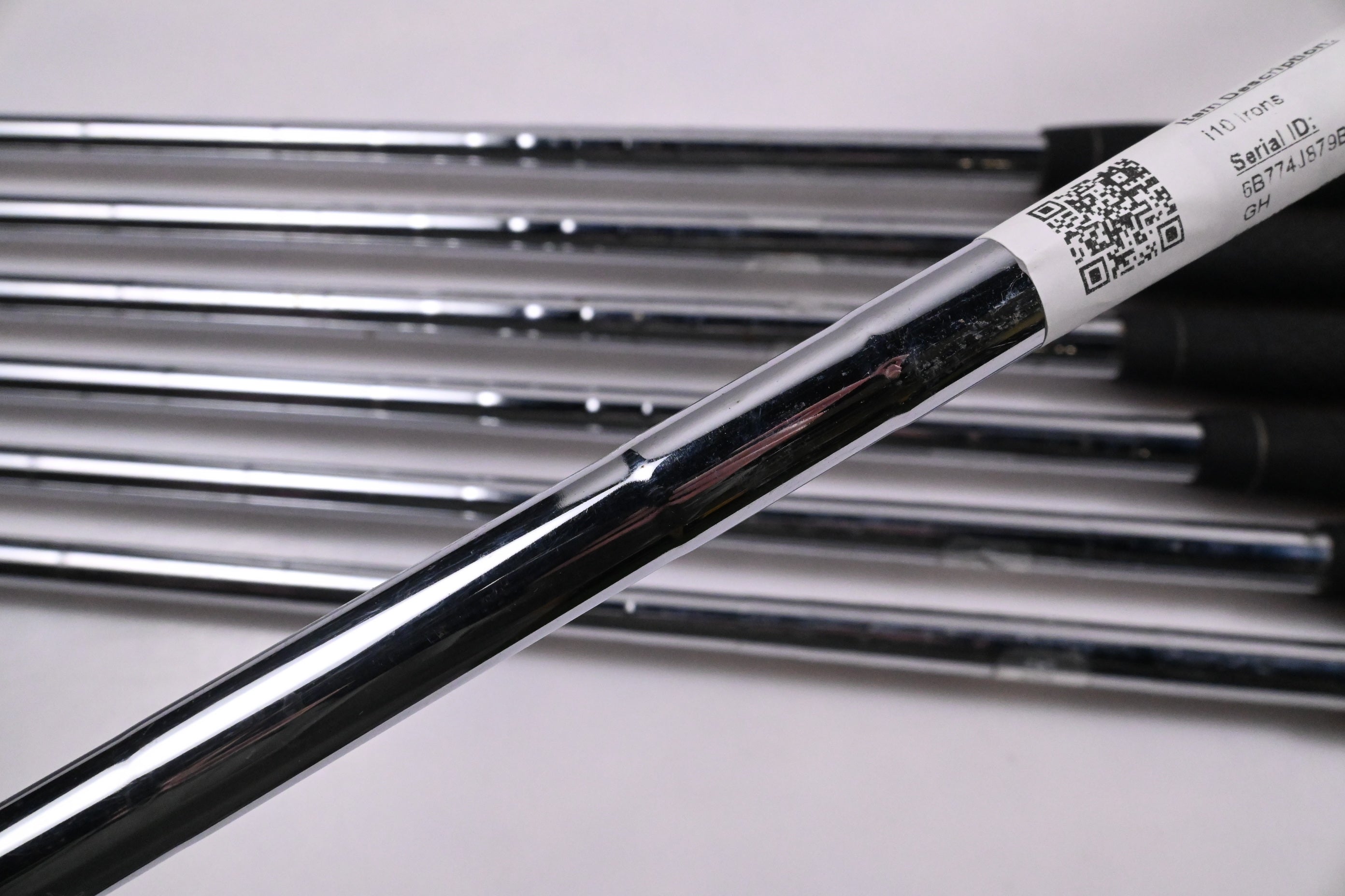 Ping i10 Irons / 4-PW / White Dot / Stiff Flex Ping AWT Steel Shafts