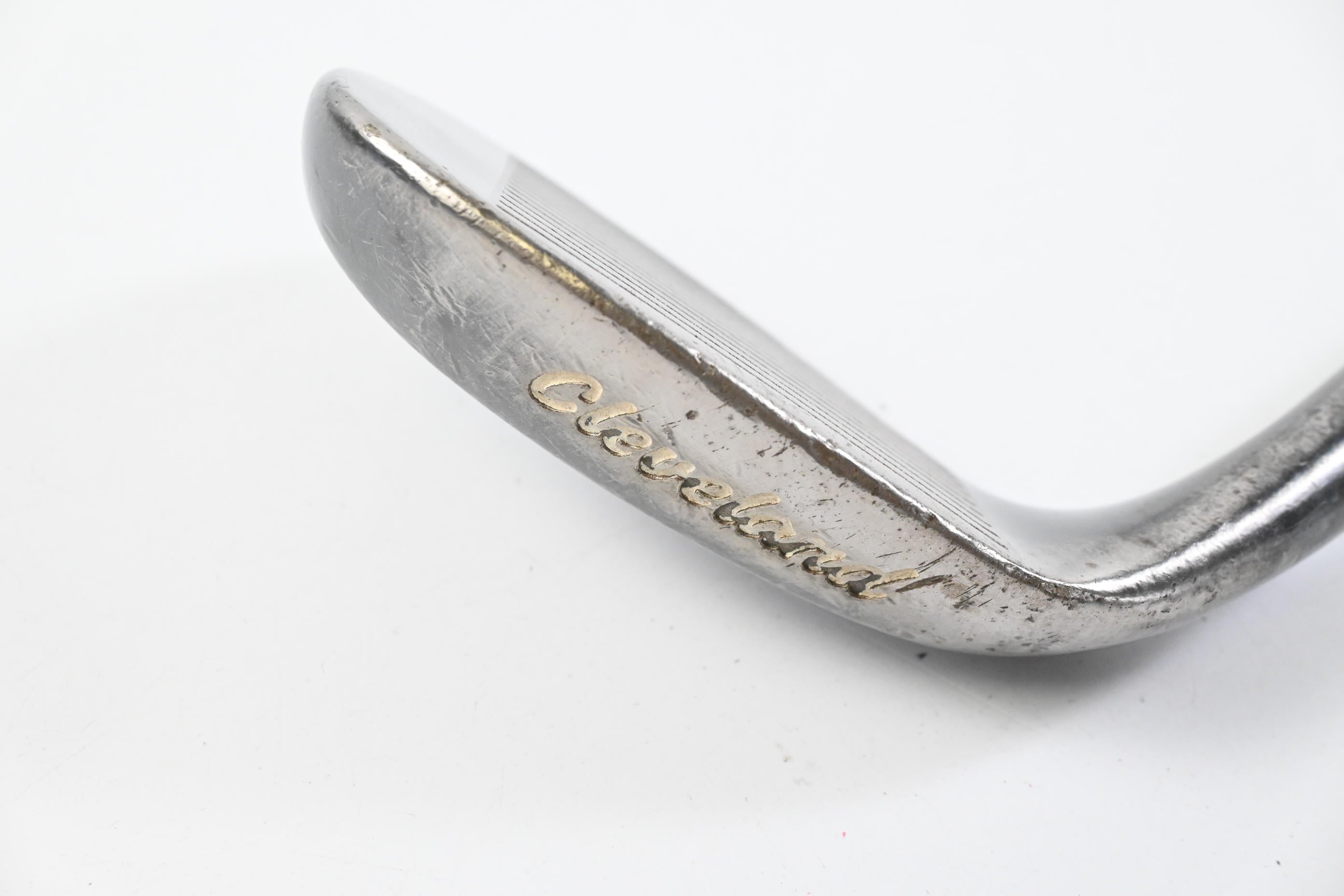Cleveland 588 Tour Action Gap Wedge / 51 Degree / Stiff Flex Dynamic Gold Shaft