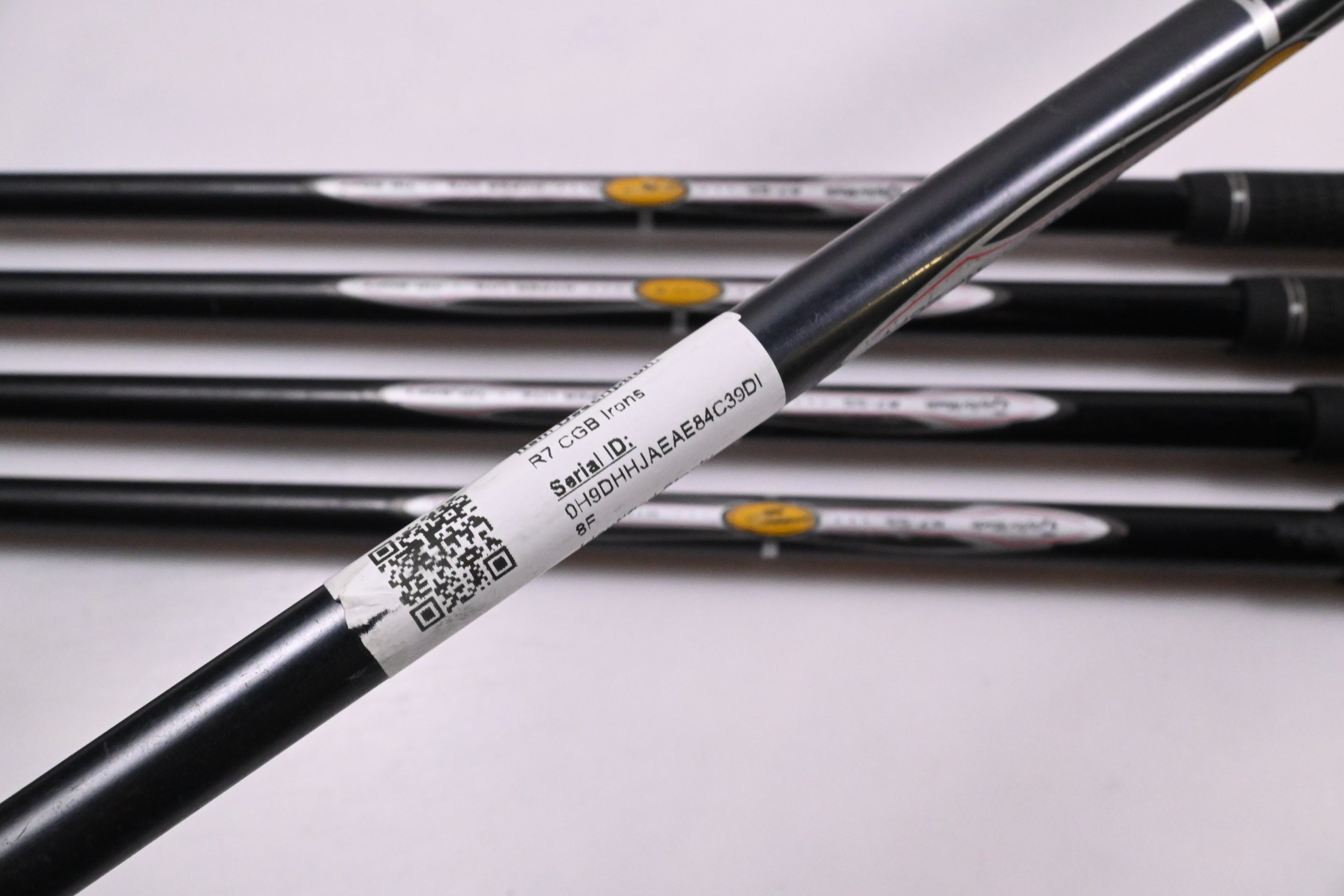 Taylormade R7 CGB Irons / 6-PW / Regular Flex Taylormade 70 Shafts