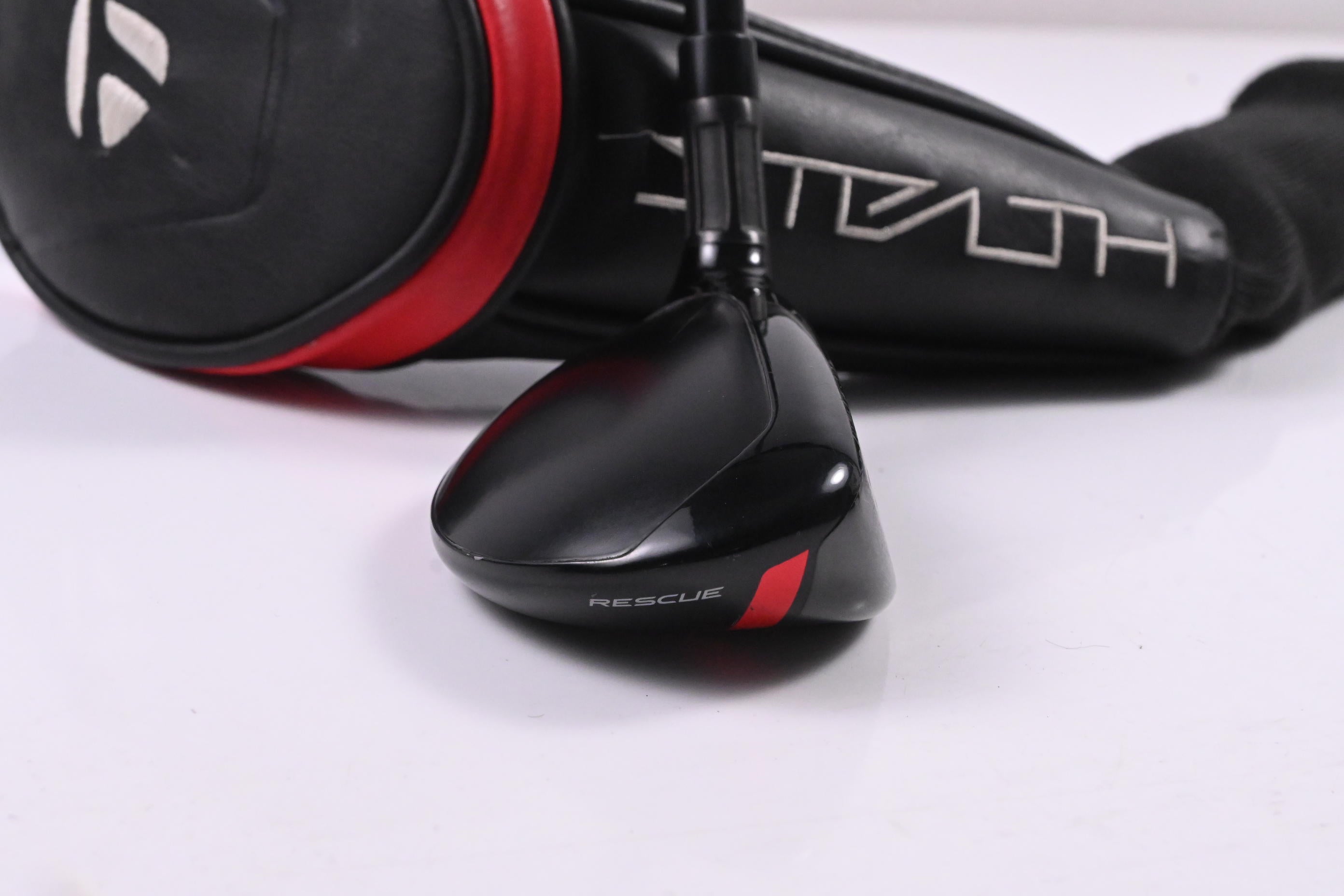 Taylormade Stealth #3 Hybrid / 19 Degree / Regular Flex Fujikura Ventus Red 6